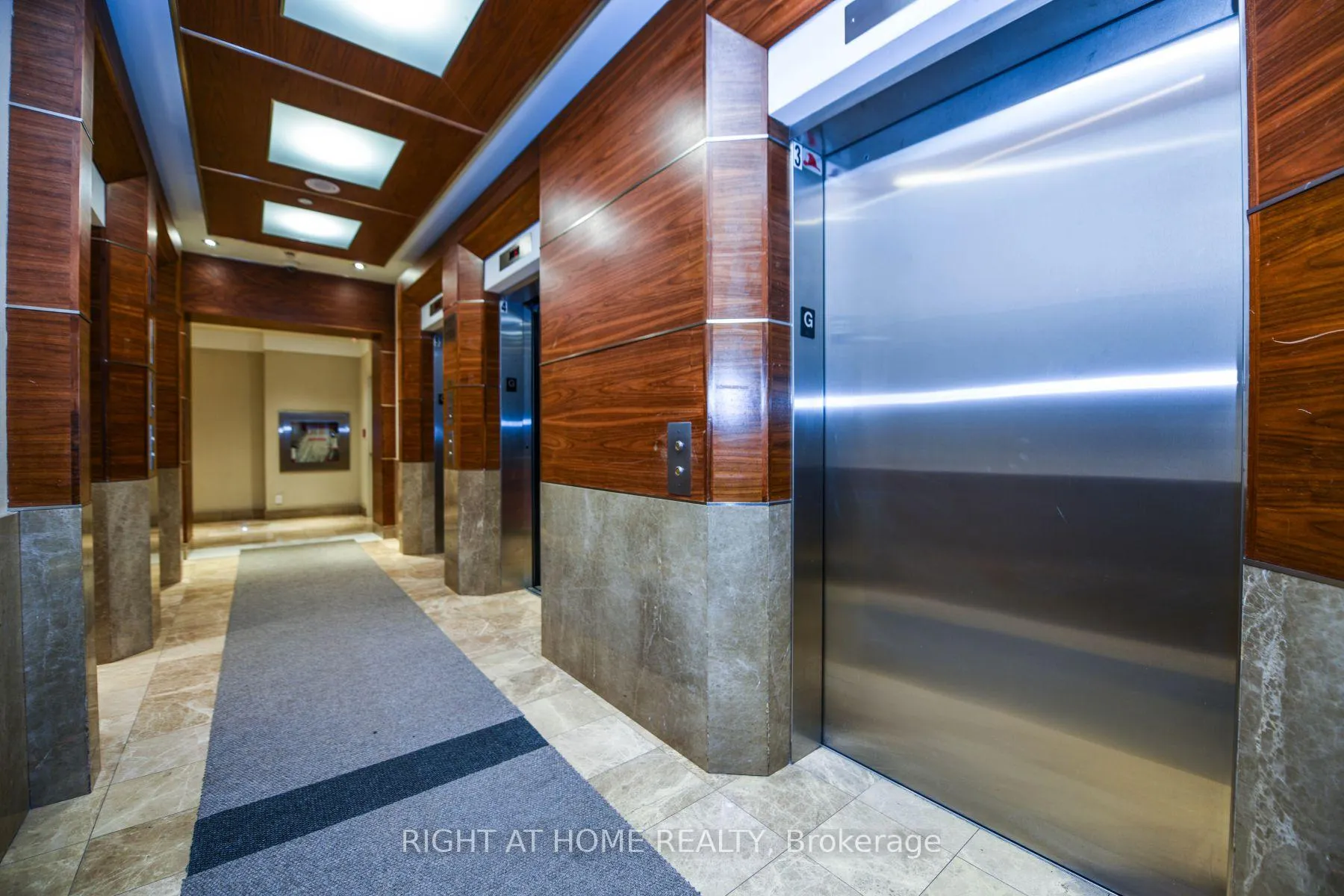 Photo 5 of Unit 2712, 761 Bay Street, Toronto, Bay Street Corridor — HOMEH