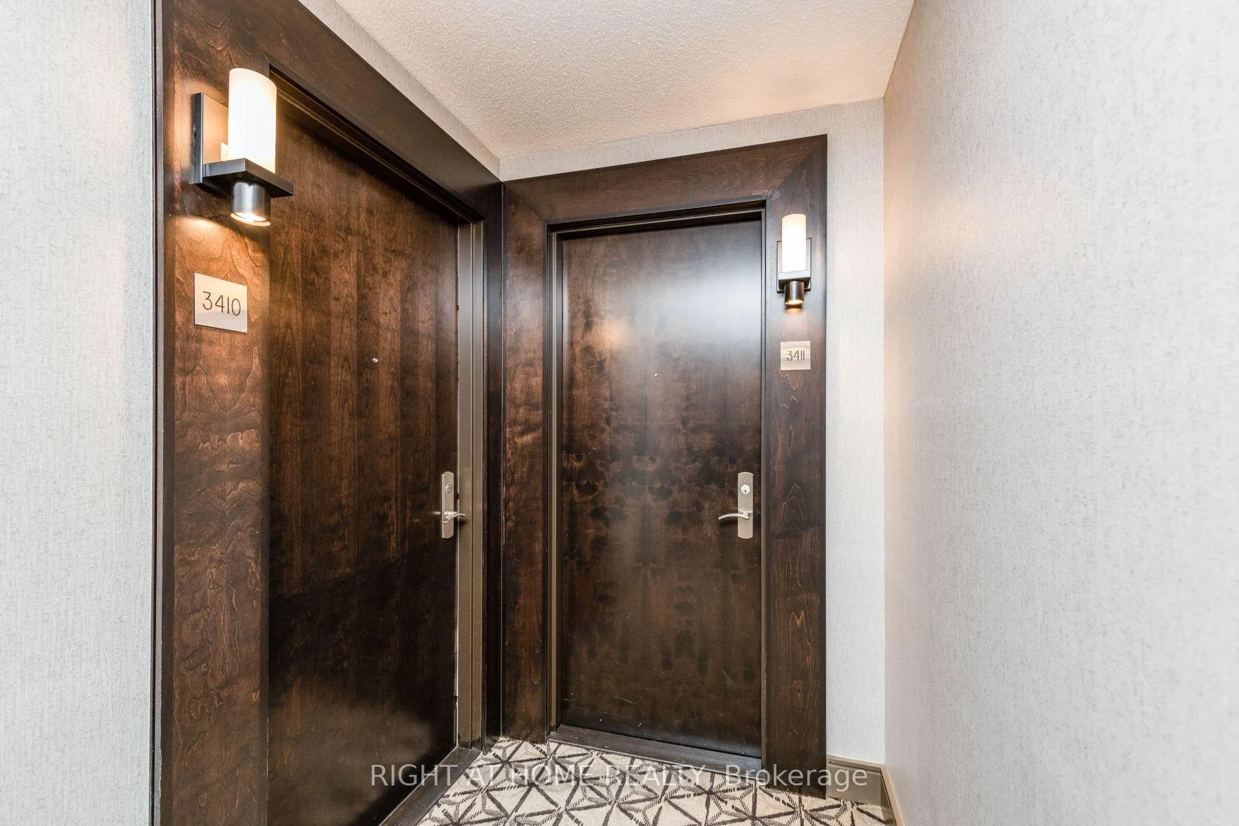 Photo 7 of Unit 2712, 761 Bay Street, Toronto, Bay Street Corridor — HOMEH