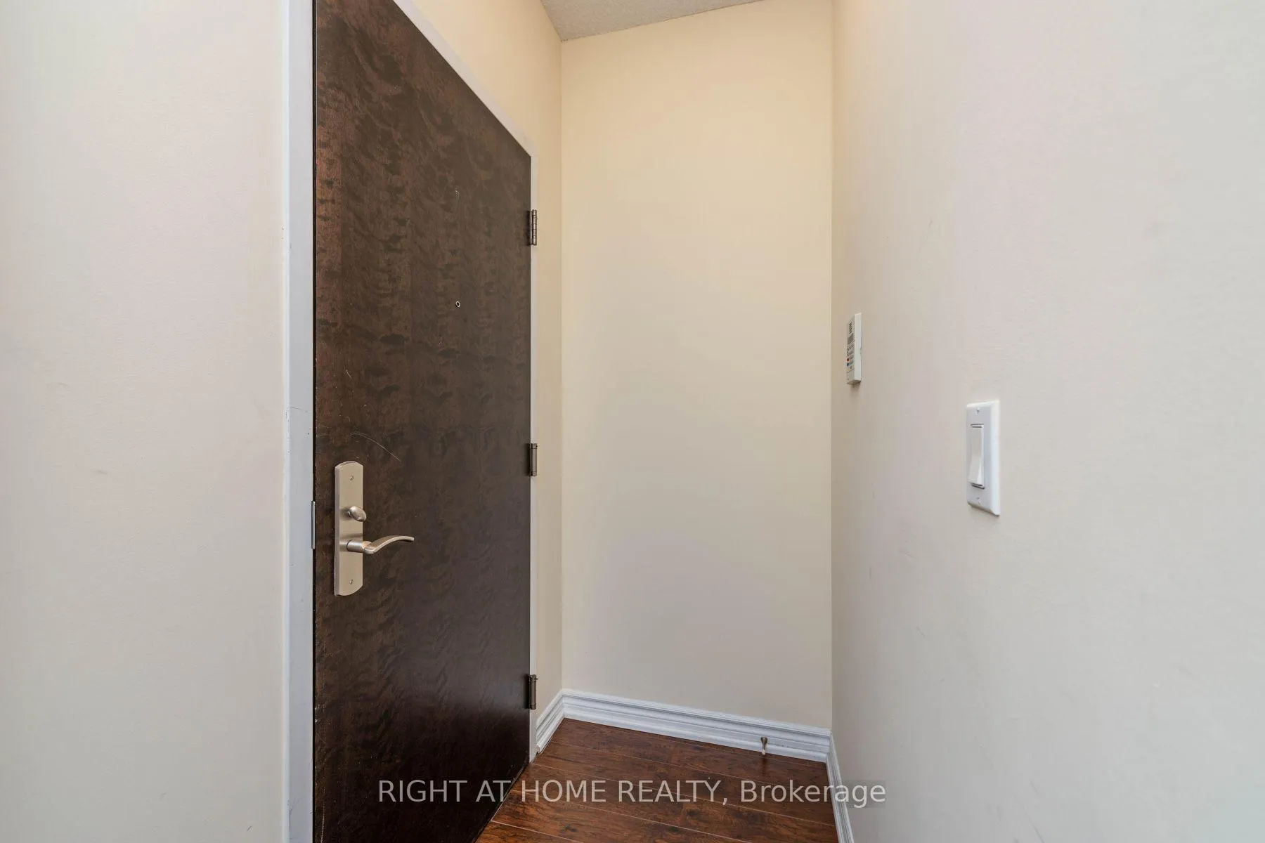 Photo 8 of Unit 2712, 761 Bay Street, Toronto, Bay Street Corridor — HOMEH