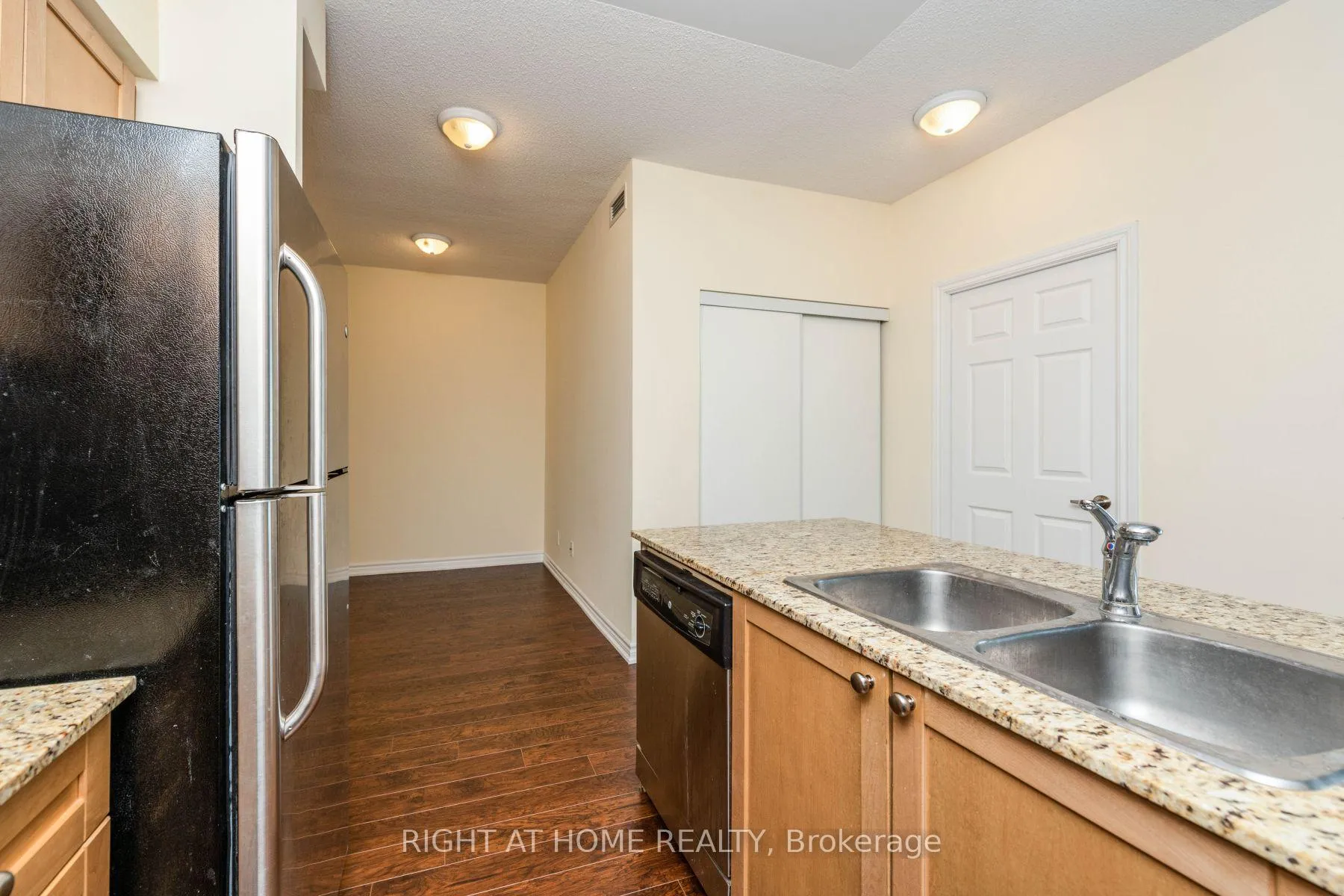Photo 15 of Unit 2712, 761 Bay Street, Toronto, Bay Street Corridor — HOMEH