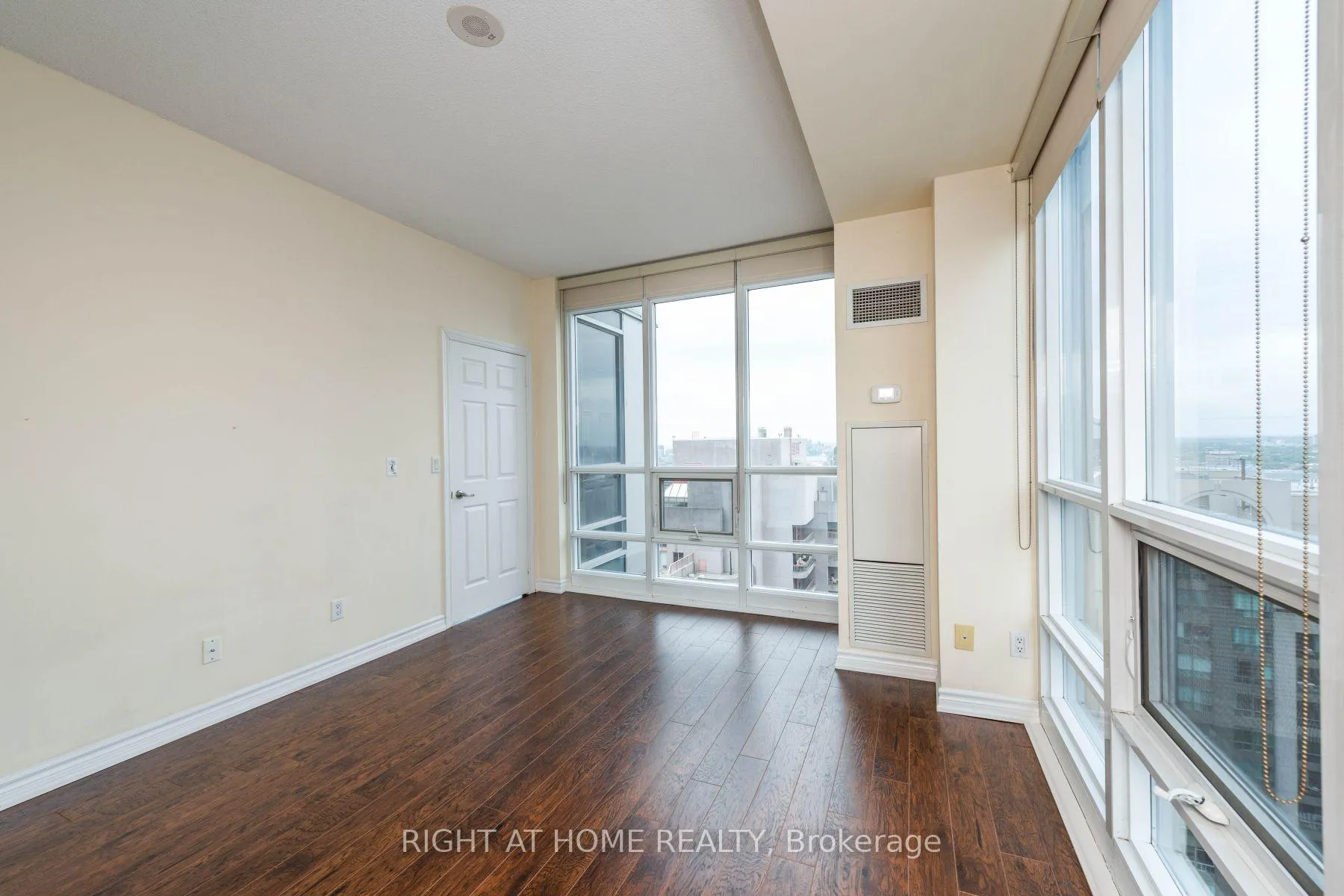 Photo 33 of Unit 2712, 761 Bay Street, Toronto, Bay Street Corridor — HOMEH