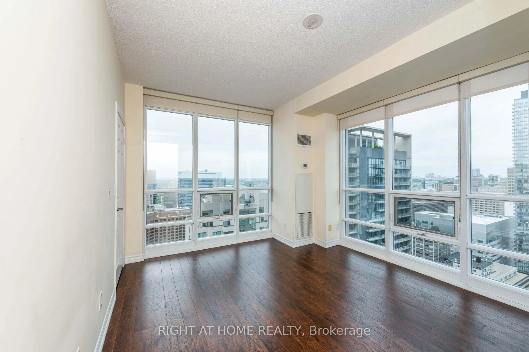 Photo 34 of Unit 2712, 761 Bay Street, Toronto, Bay Street Corridor — HOMEH