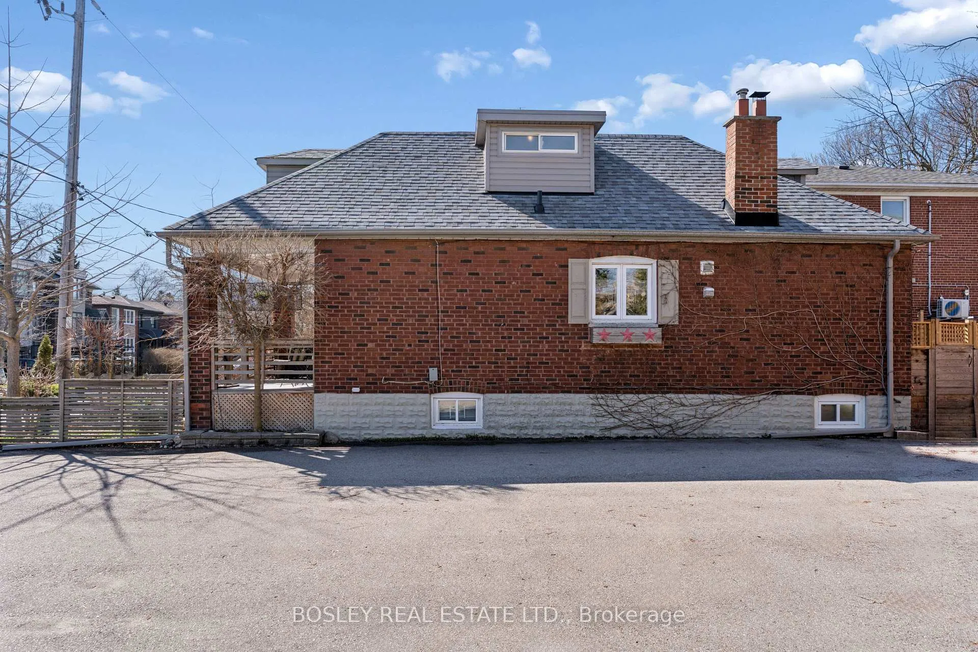 Photo 37 of 66 Ninth Street, Etobicoke, New Toronto — HOMEH