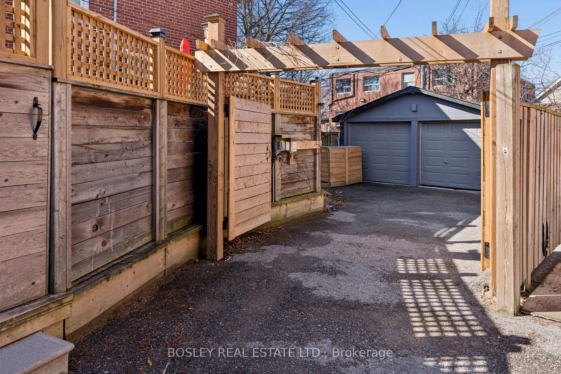 Photo 38 of 66 Ninth Street, Etobicoke, New Toronto — HOMEH