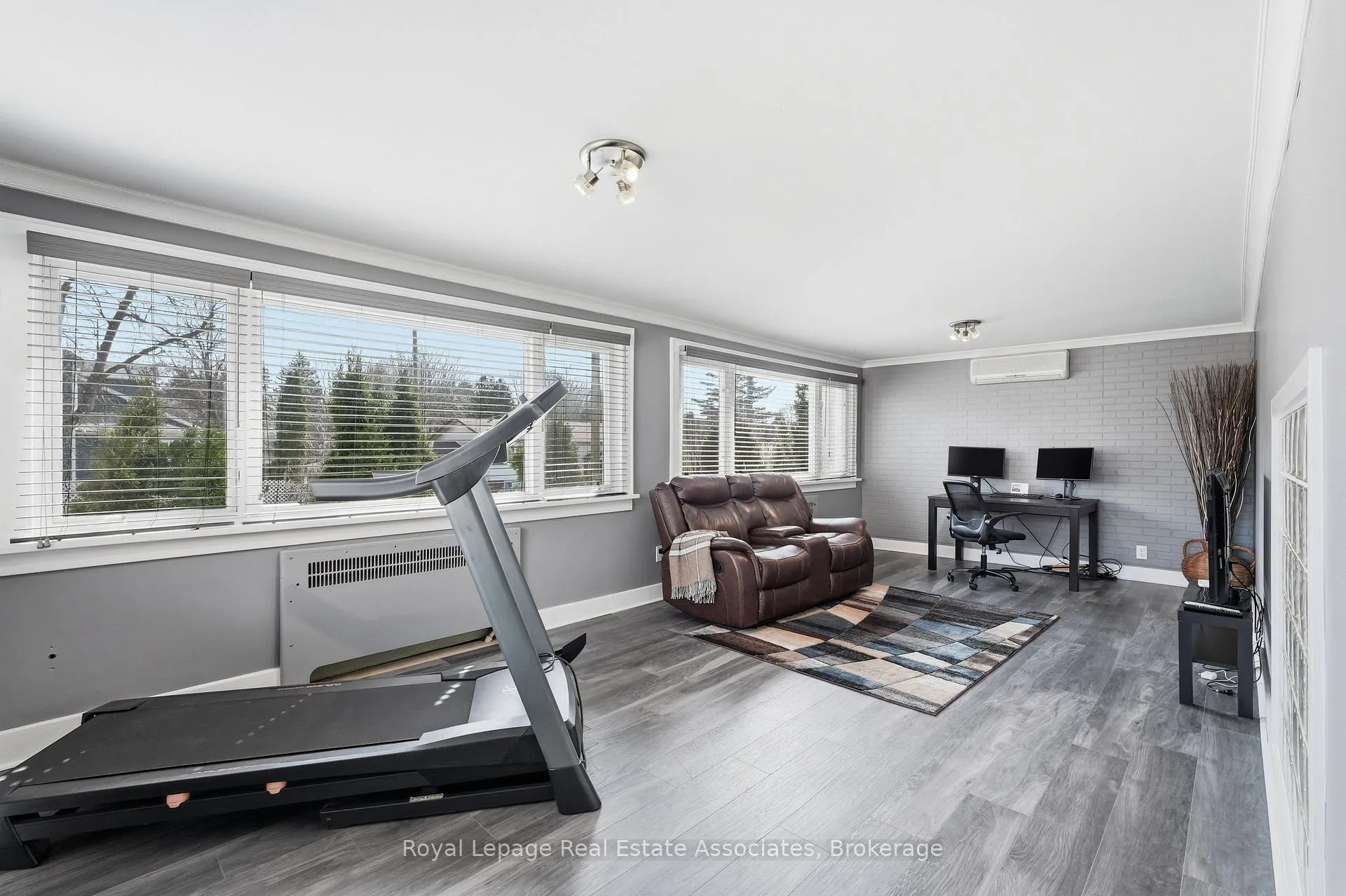 Photo 33 of 56 King Street, Halton Hills, Georgetown — HOMEH