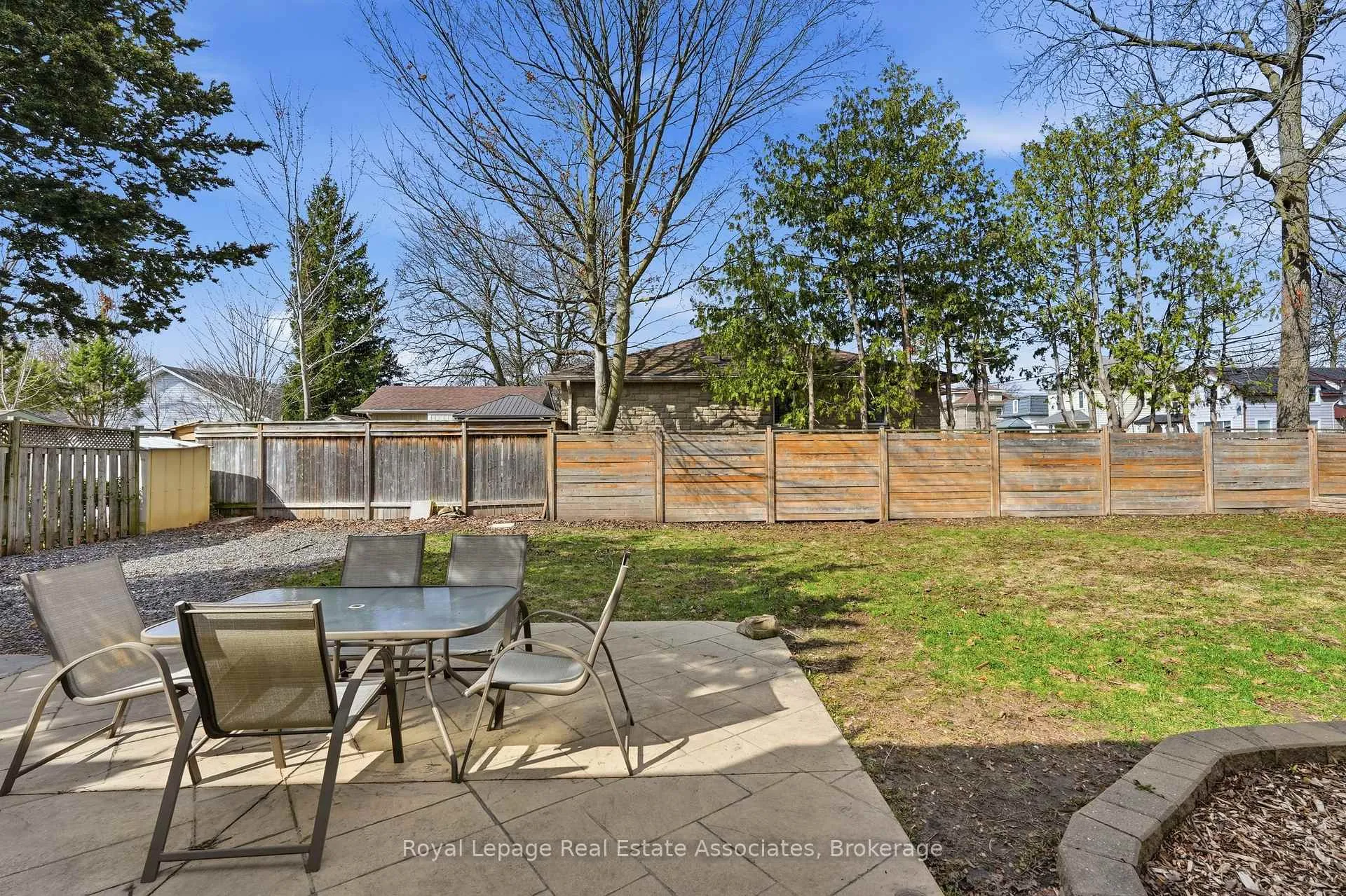 Photo 41 of 56 King Street, Halton Hills, Georgetown — HOMEH