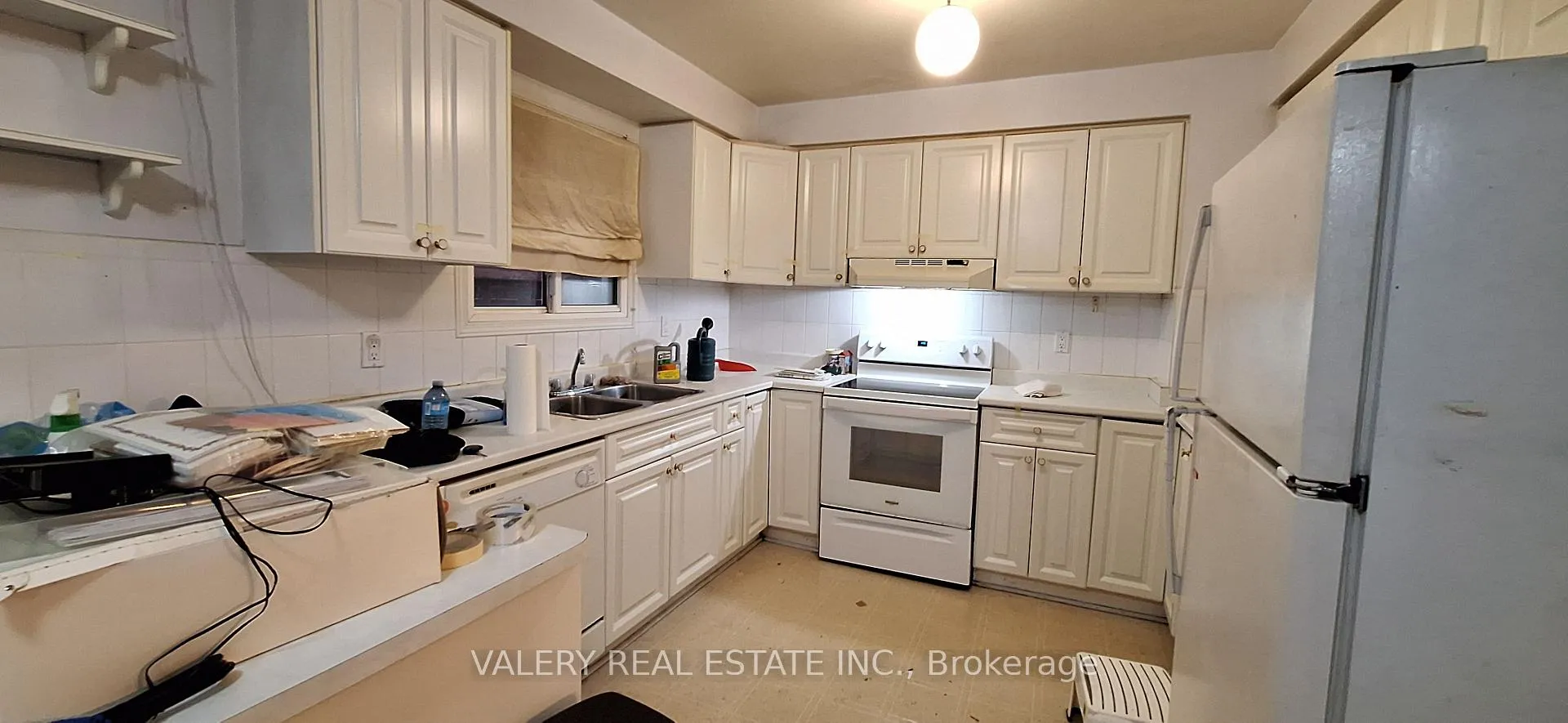 Photo 2 of 91 Greenbush Crescent, Vaughan, Maple — HOMEH