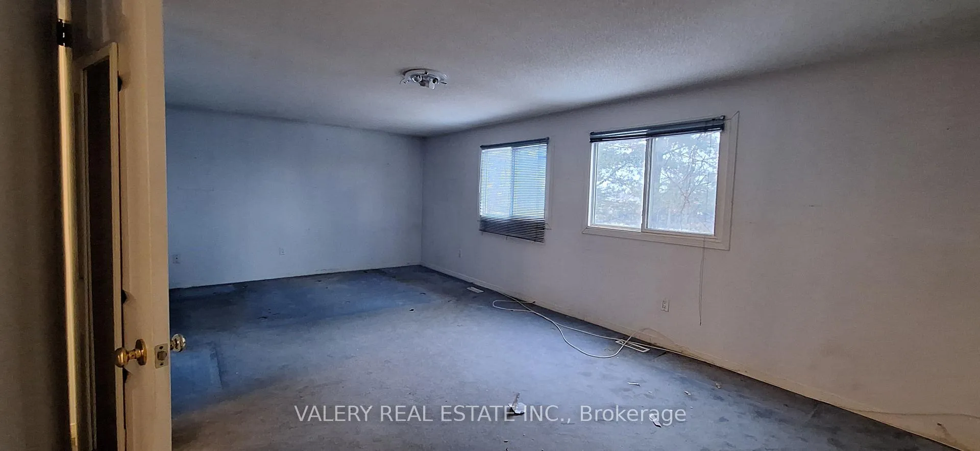 Photo 8 of 91 Greenbush Crescent, Vaughan, Maple — HOMEH