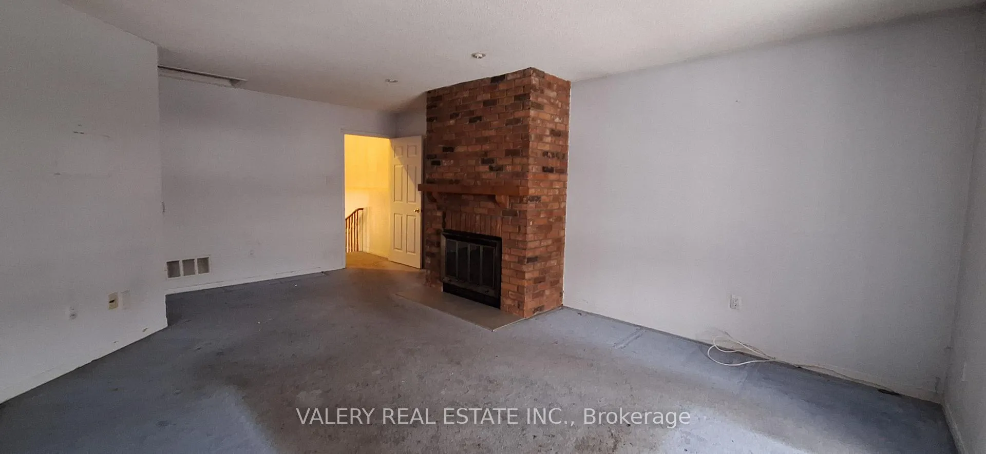 Photo 16 of 91 Greenbush Crescent, Vaughan, Maple — HOMEH