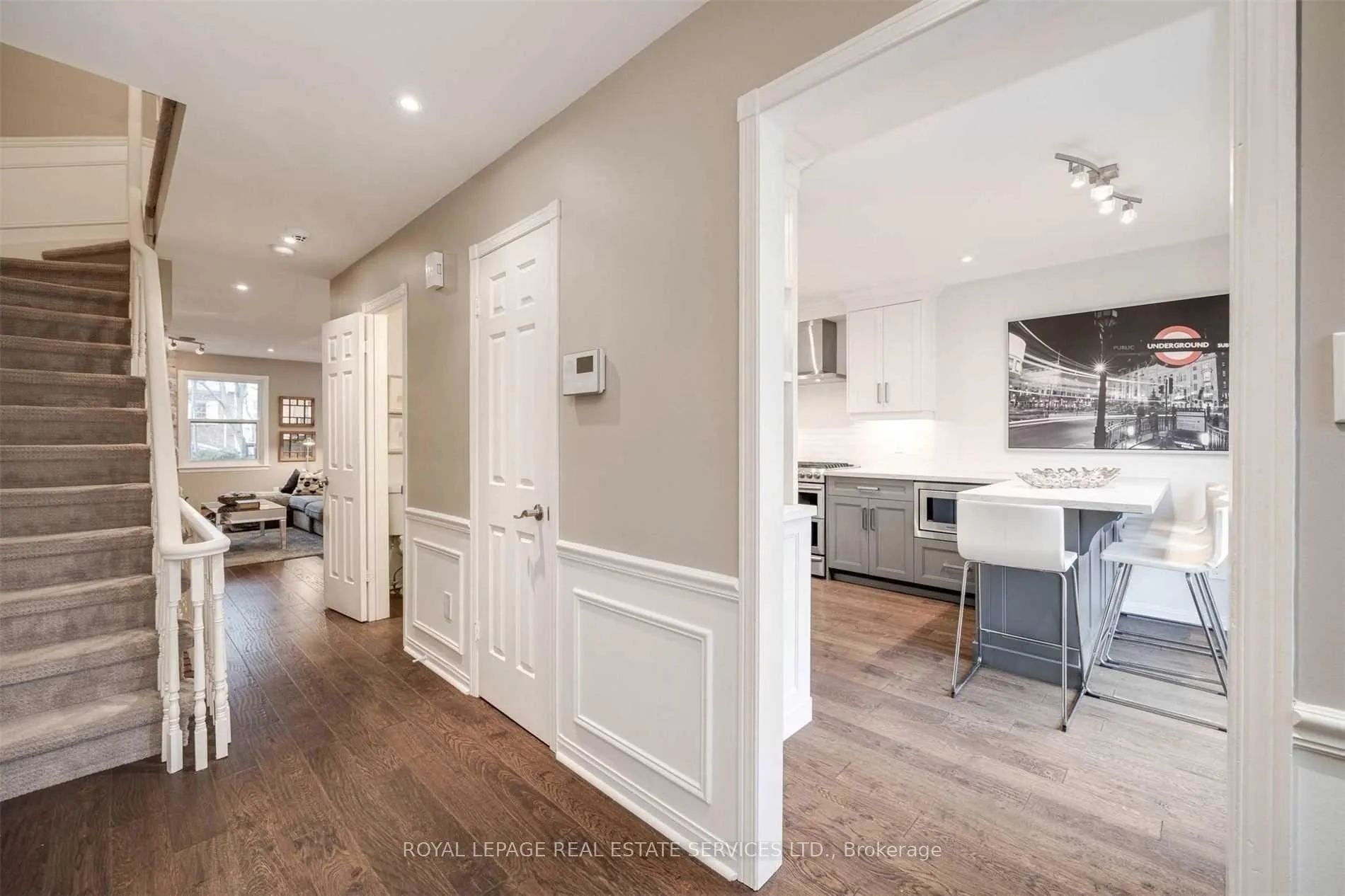 Photo 9 of 103 Confederation Way, Markham, Thornhill — HOMEH