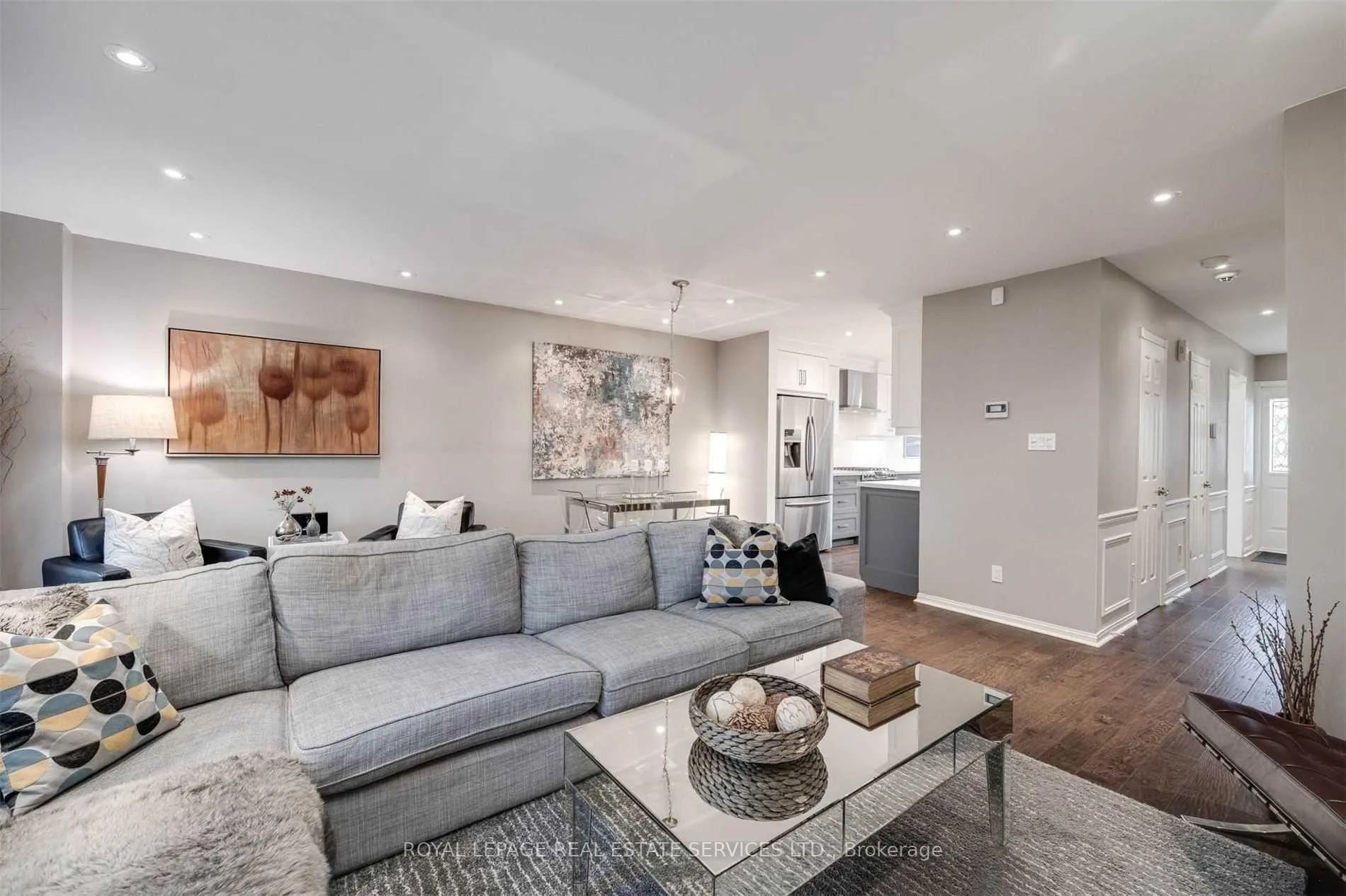 Photo 13 of 103 Confederation Way, Markham, Thornhill — HOMEH