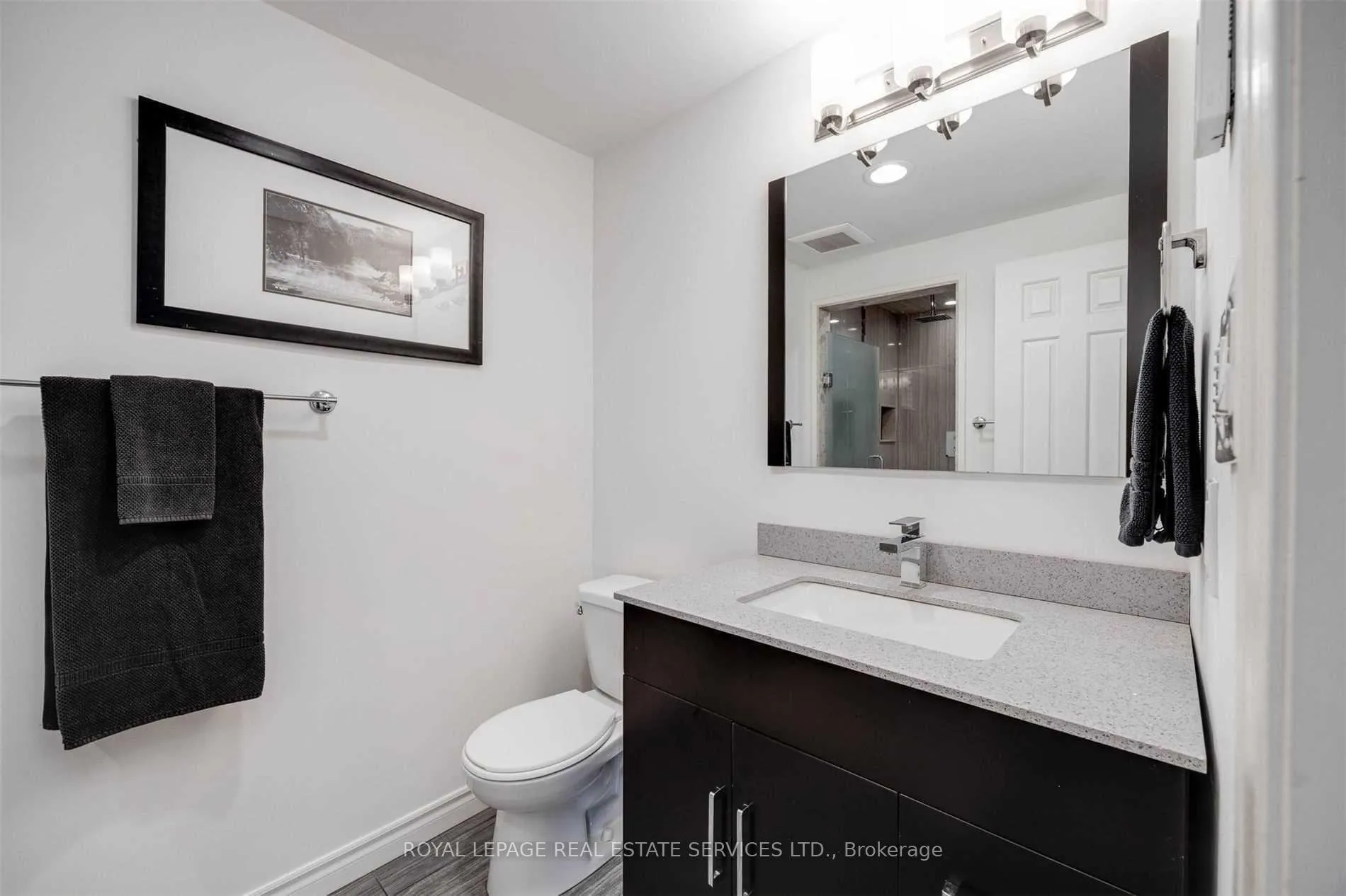 Photo 20 of 103 Confederation Way, Markham, Thornhill — HOMEH