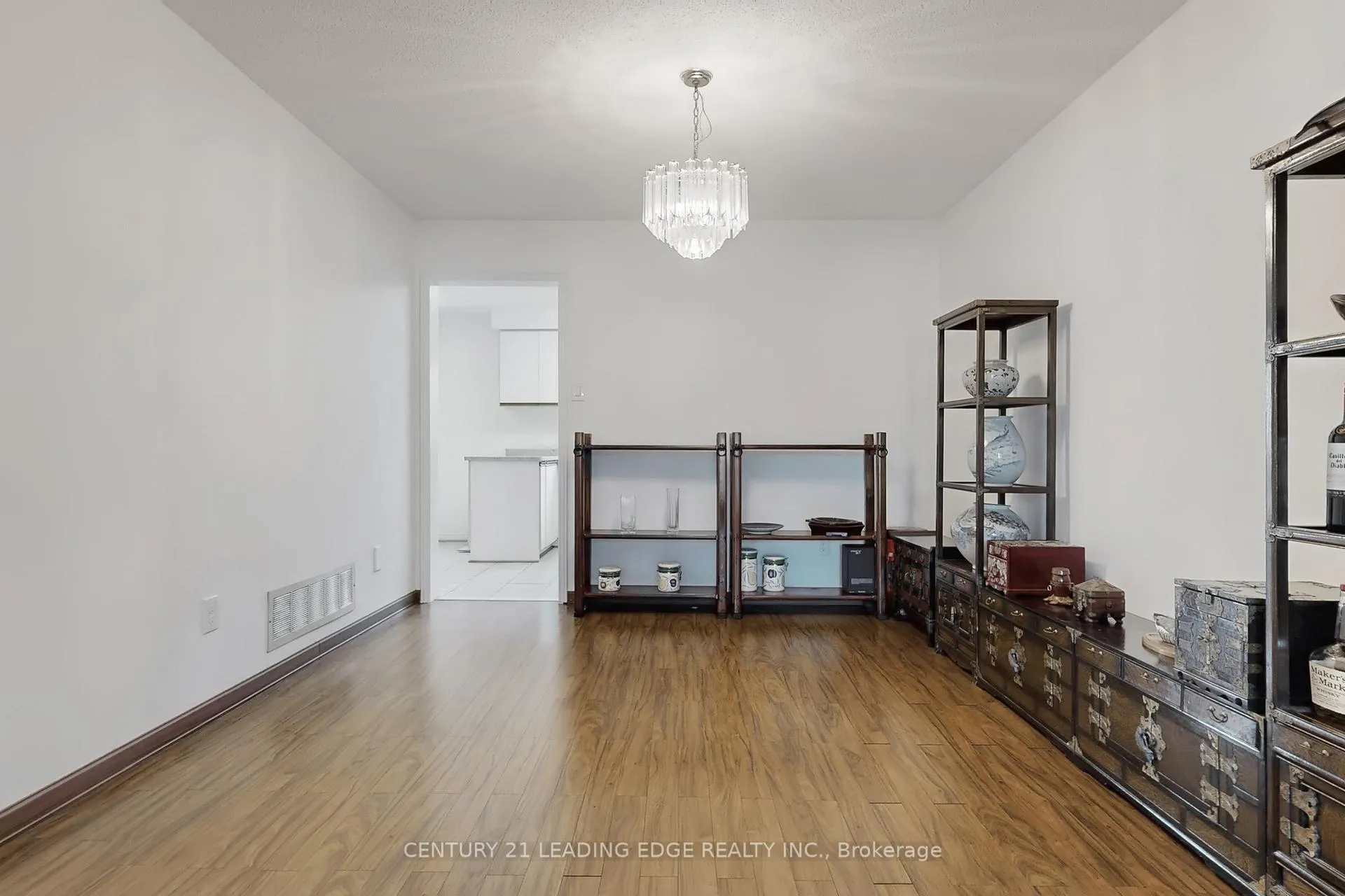 Photo 7 of 73 Hullrick Drive, Etobicoke, West Humber-Clairville — HOMEH