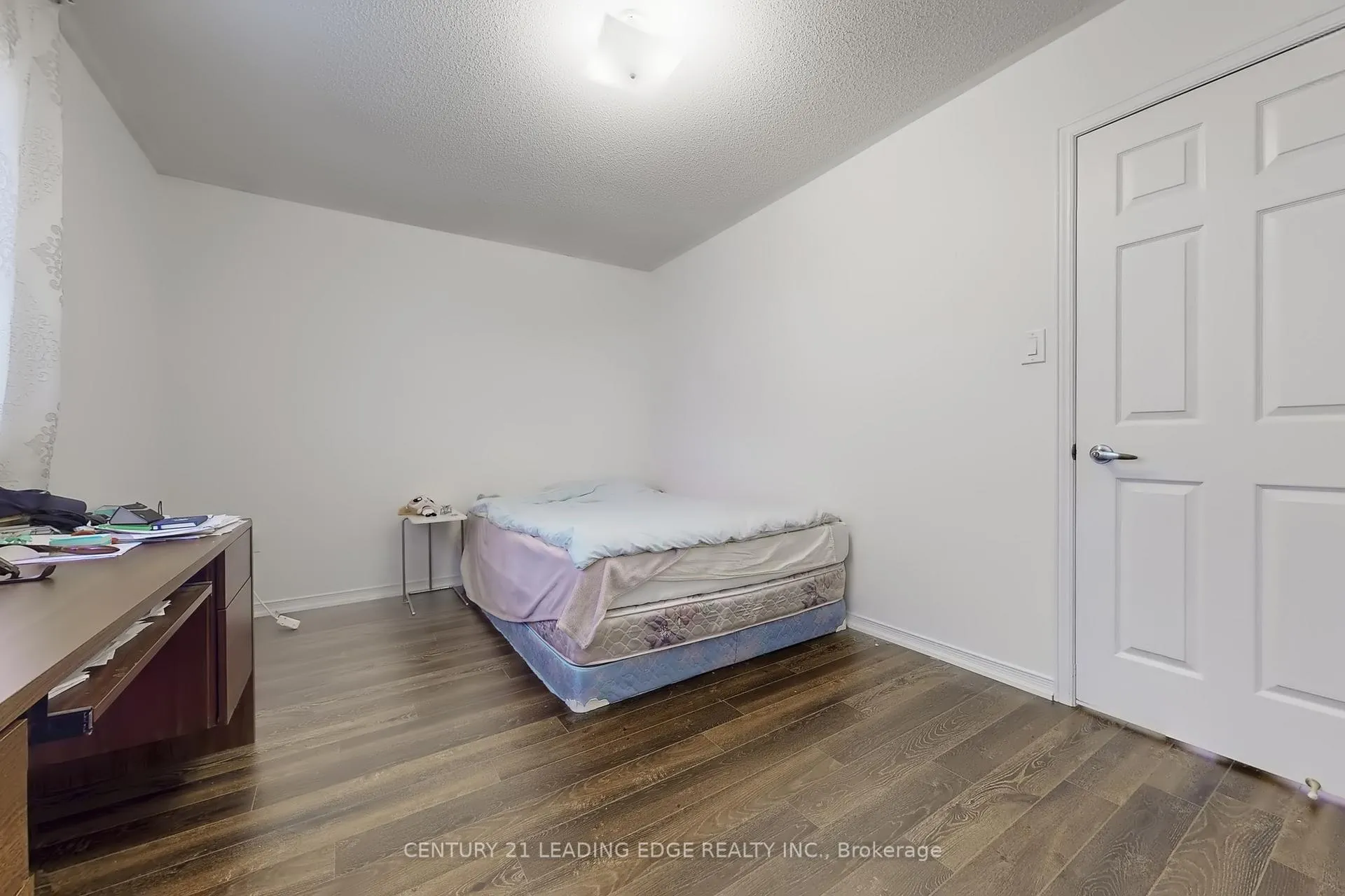 Photo 28 of 73 Hullrick Drive, Etobicoke, West Humber-Clairville — HOMEH