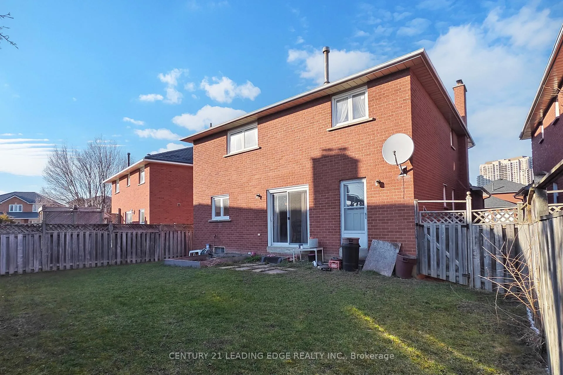 Photo 41 of 73 Hullrick Drive, Etobicoke, West Humber-Clairville — HOMEH