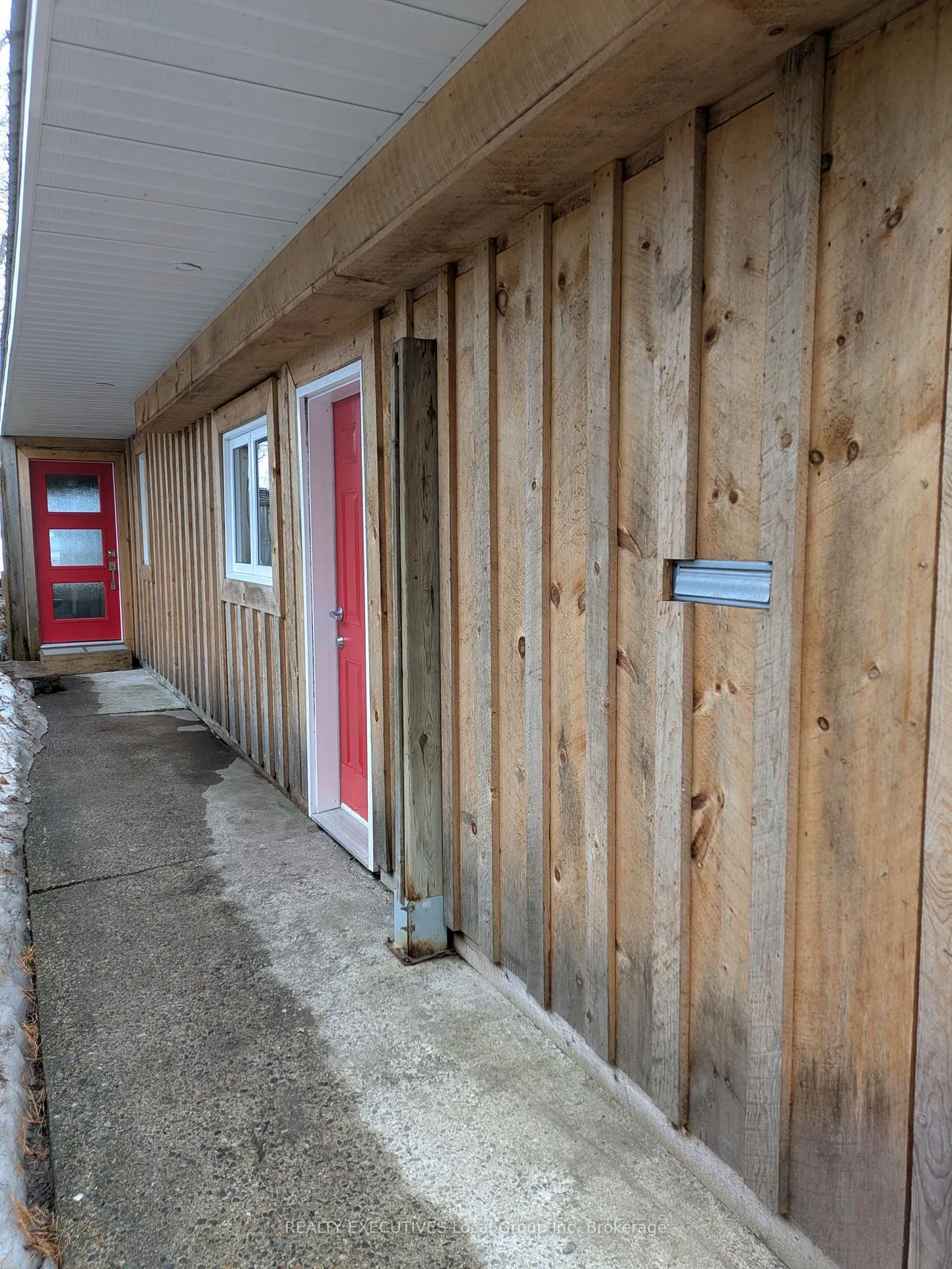 Photo 3 of 10 Mowat Crescent W, North Bay, Ferris — HOMEH