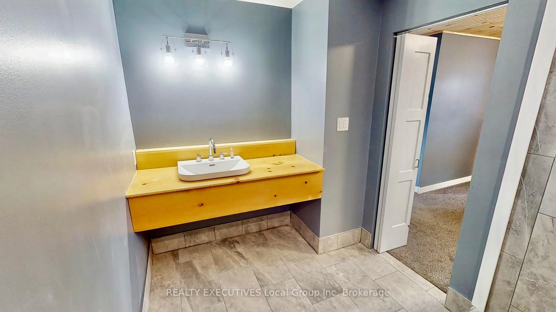Photo 14 of 10 Mowat Crescent W, North Bay, Ferris — HOMEH