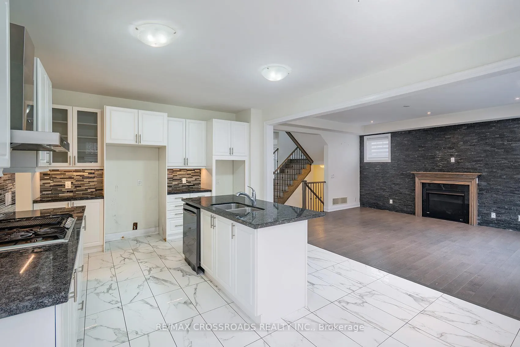 Photo 16 of 2300 Dobbinton Street, Oshawa, Windfields — HOMEH