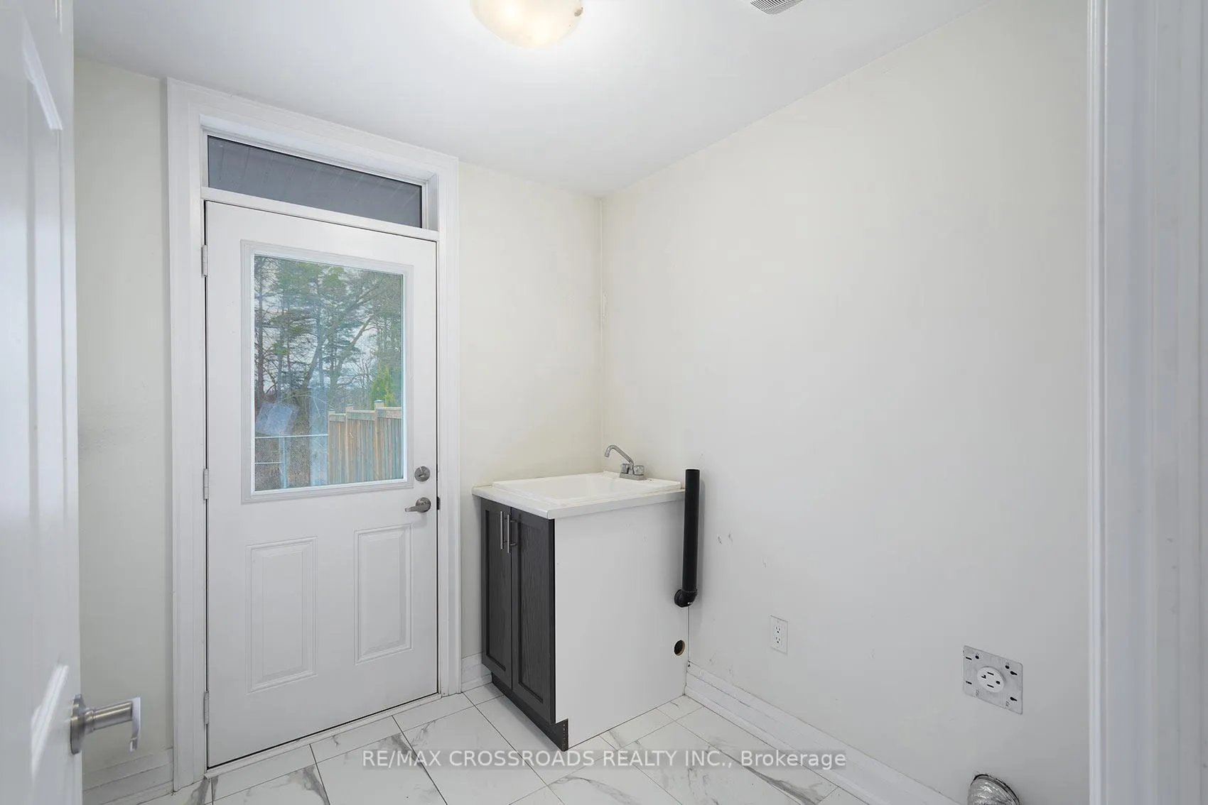 Photo 39 of 2300 Dobbinton Street, Oshawa, Windfields — HOMEH