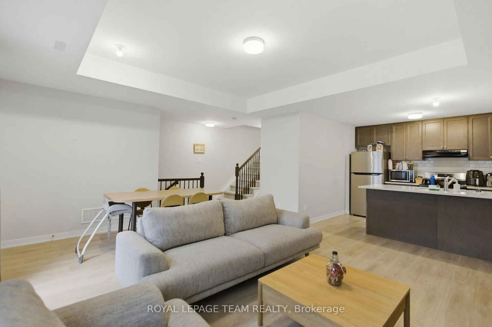 Photo 6 of 918 Parnian Private, Ottawa, Barrhaven - Half Moon Bay — HOMEH