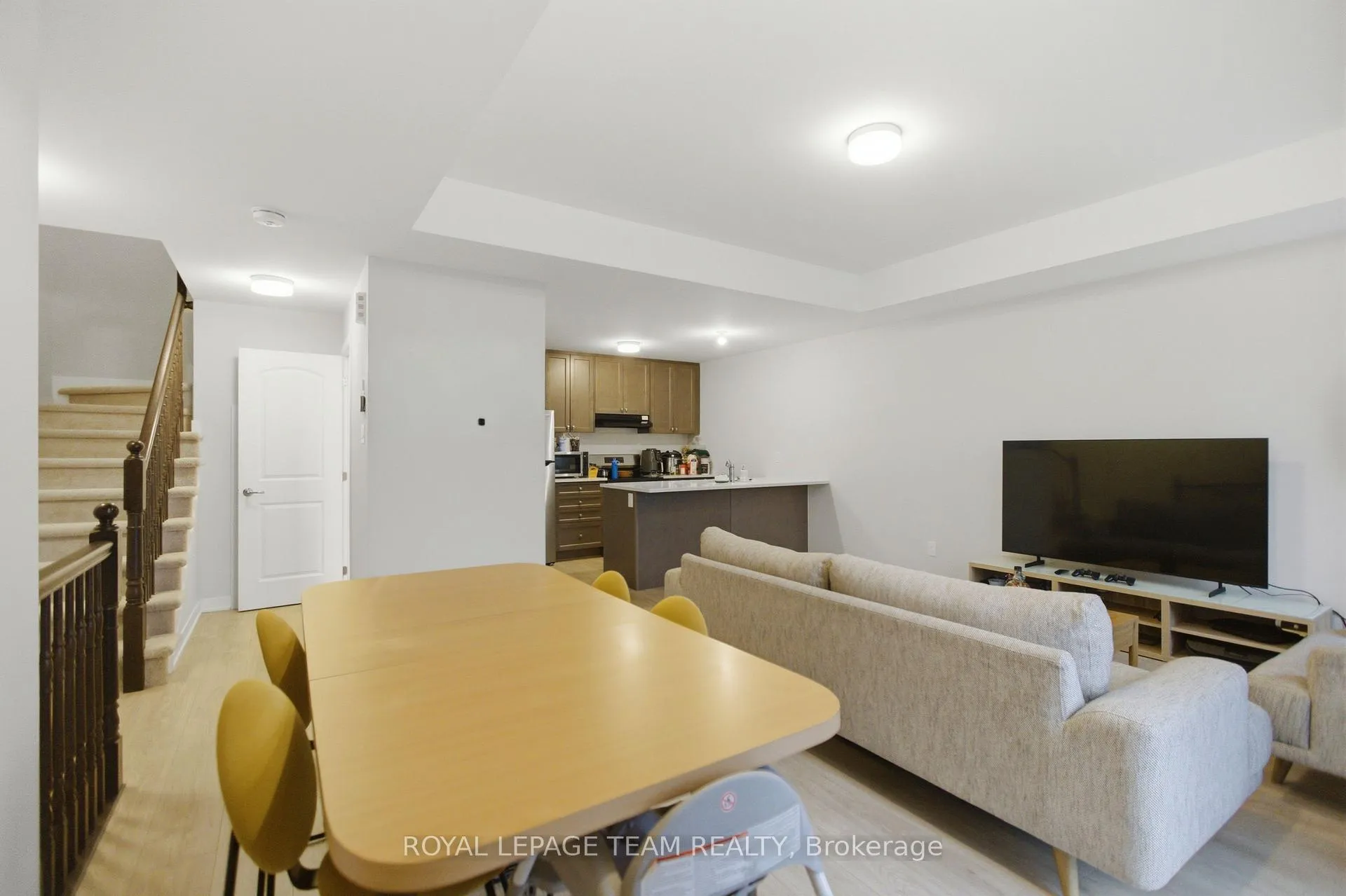 Photo 7 of 918 Parnian Private, Ottawa, Barrhaven - Half Moon Bay — HOMEH