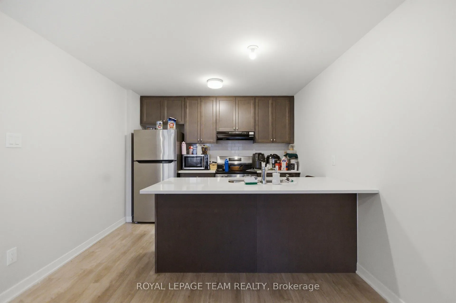 Photo 8 of 918 Parnian Private, Ottawa, Barrhaven - Half Moon Bay — HOMEH
