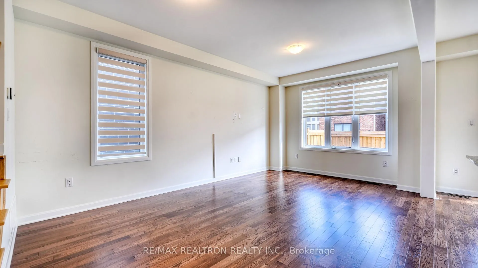 Photo 10 of 39 Cisco Drive, Whitby, Lynde Creek — HOMEH