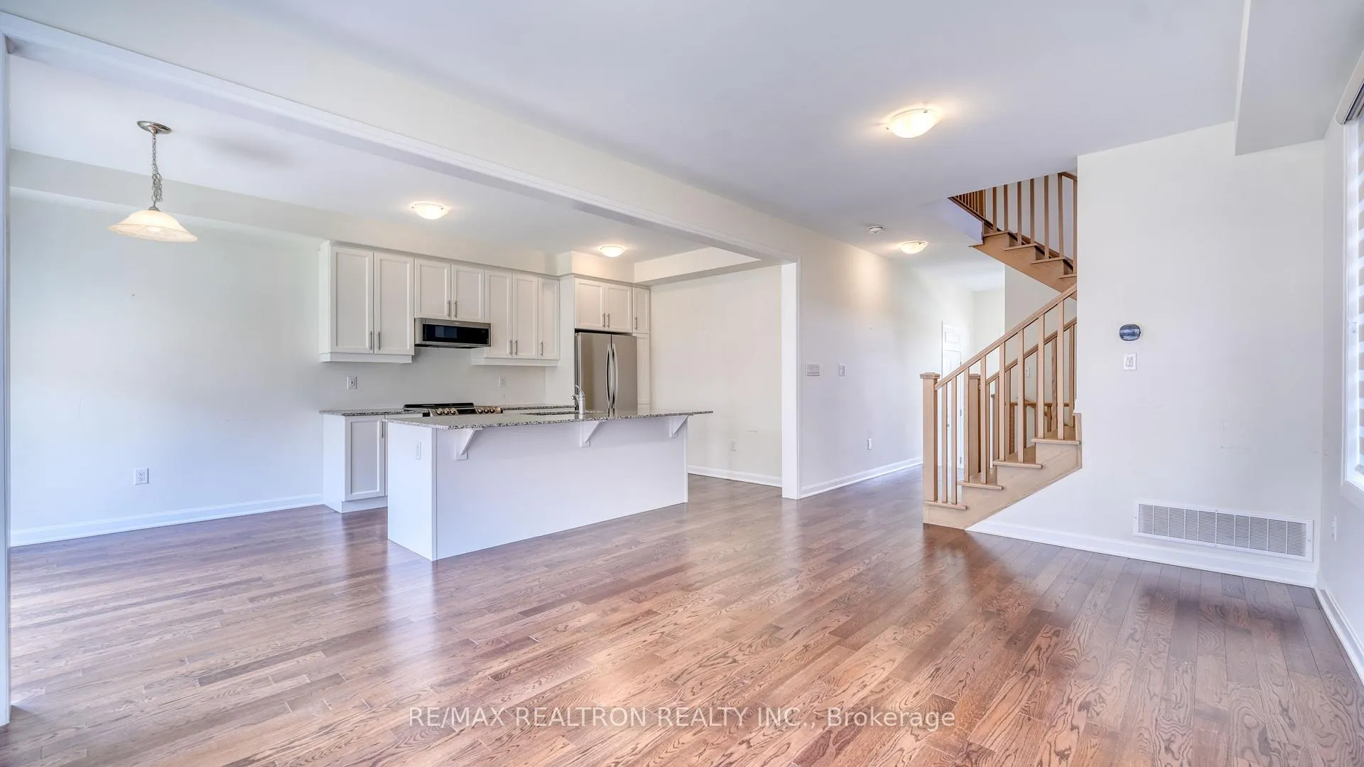 Photo 13 of 39 Cisco Drive, Whitby, Lynde Creek — HOMEH