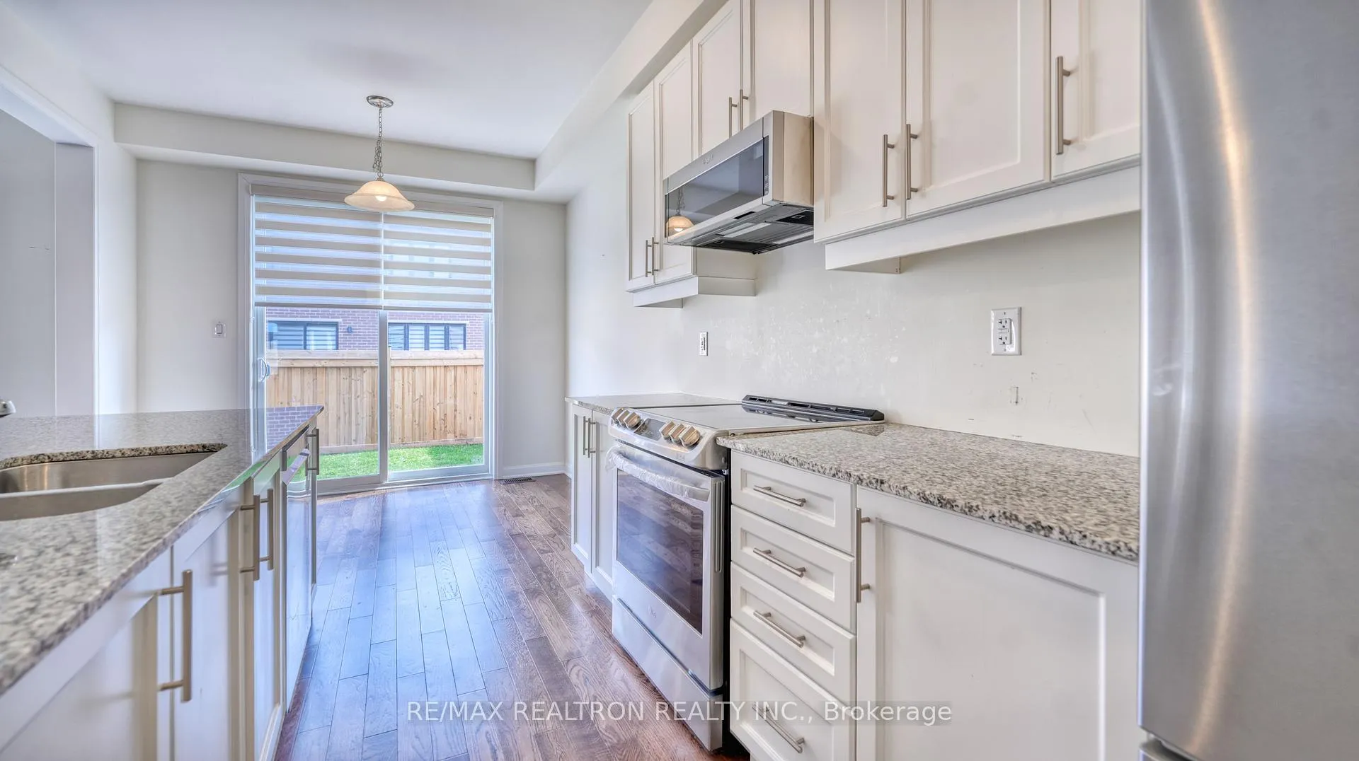 Photo 18 of 39 Cisco Drive, Whitby, Lynde Creek — HOMEH
