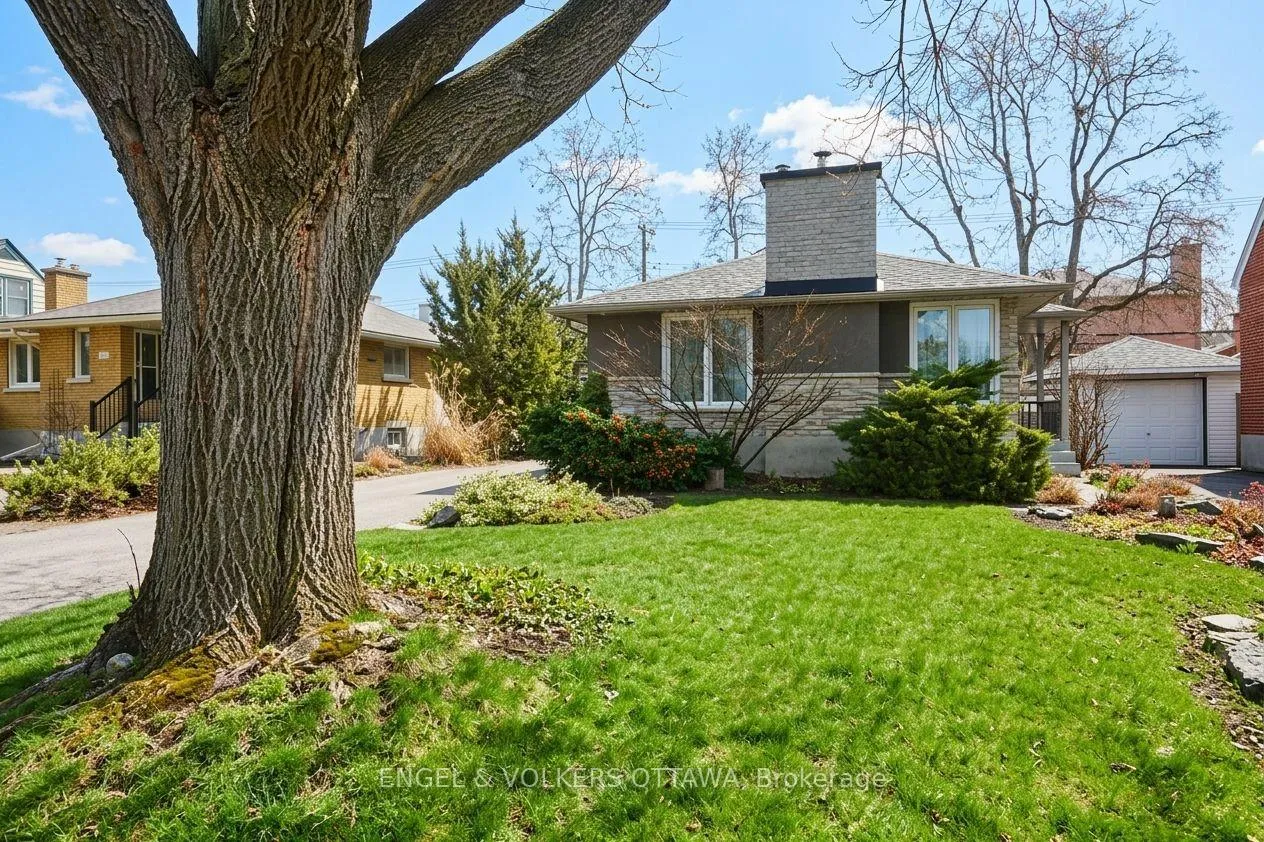 Photo 2 of 863 Duberry Street, Ottawa, McKellar Heights/Glabar Park — HOMEH