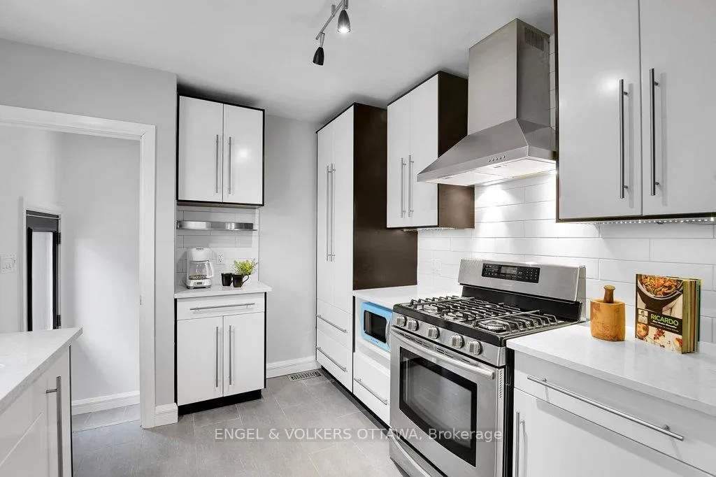 Photo 13 of 863 Duberry Street, Ottawa, McKellar Heights/Glabar Park — HOMEH
