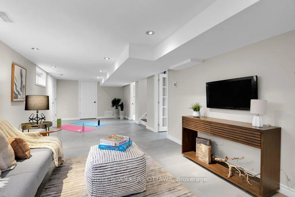 Photo 25 of 863 Duberry Street, Ottawa, McKellar Heights/Glabar Park — HOMEH