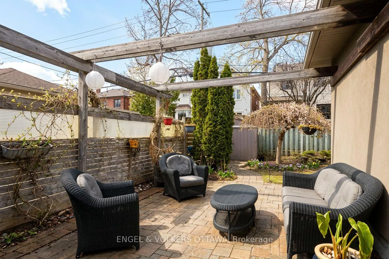 Photo 32 of 863 Duberry Street, Ottawa, McKellar Heights/Glabar Park — HOMEH