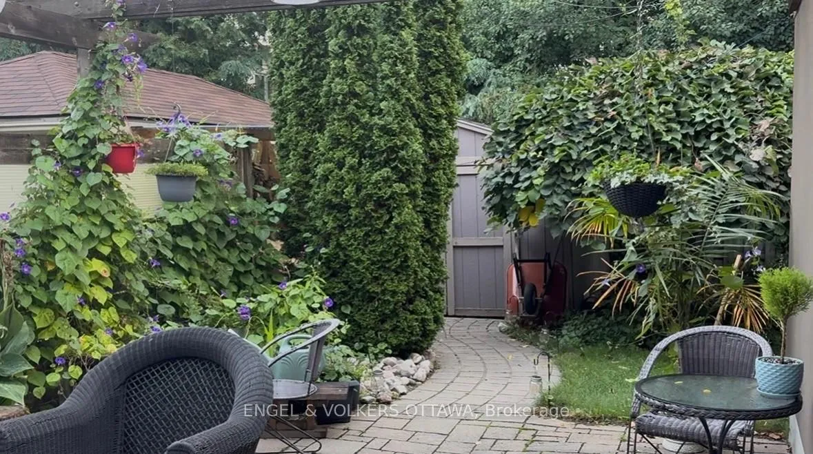 Photo 36 of 863 Duberry Street, Ottawa, McKellar Heights/Glabar Park — HOMEH