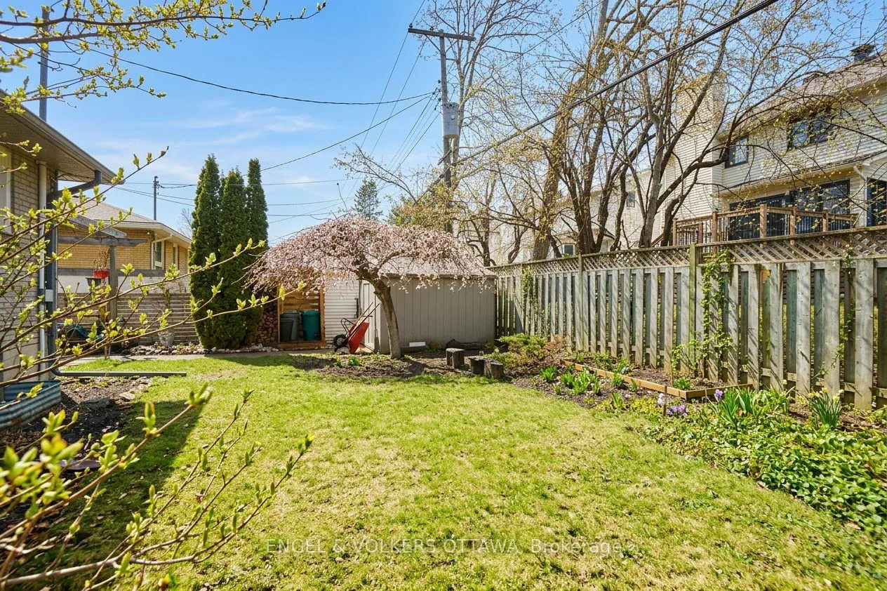 Photo 38 of 863 Duberry Street, Ottawa, McKellar Heights/Glabar Park — HOMEH