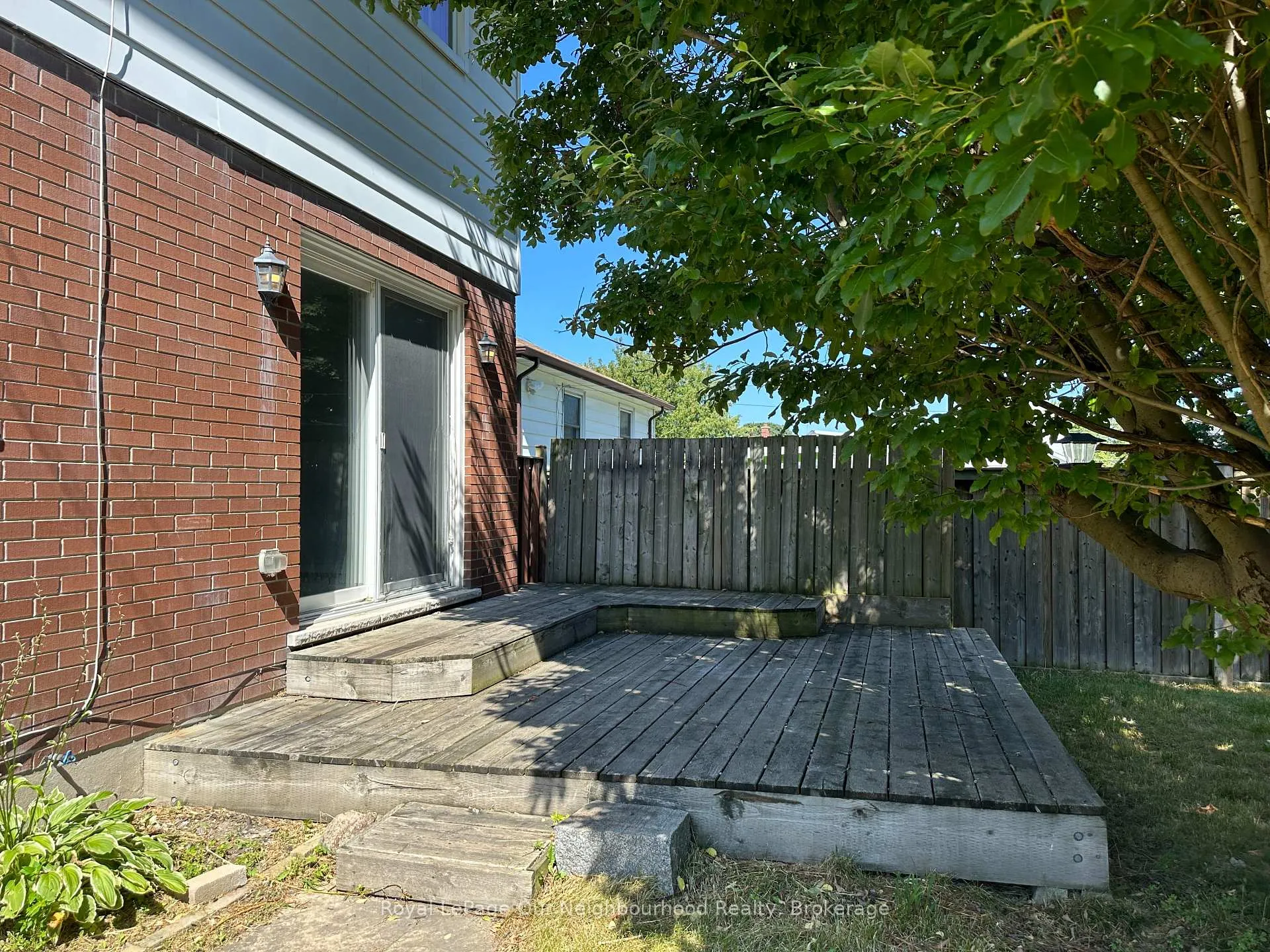 Photo 11 of 427 Adelaide Avenue W, Oshawa, McLaughlin — HOMEH