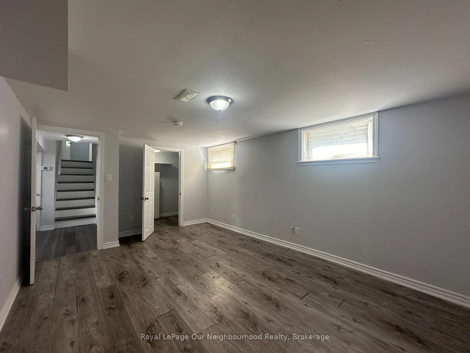 Photo 25 of 427 Adelaide Avenue W, Oshawa, McLaughlin — HOMEH