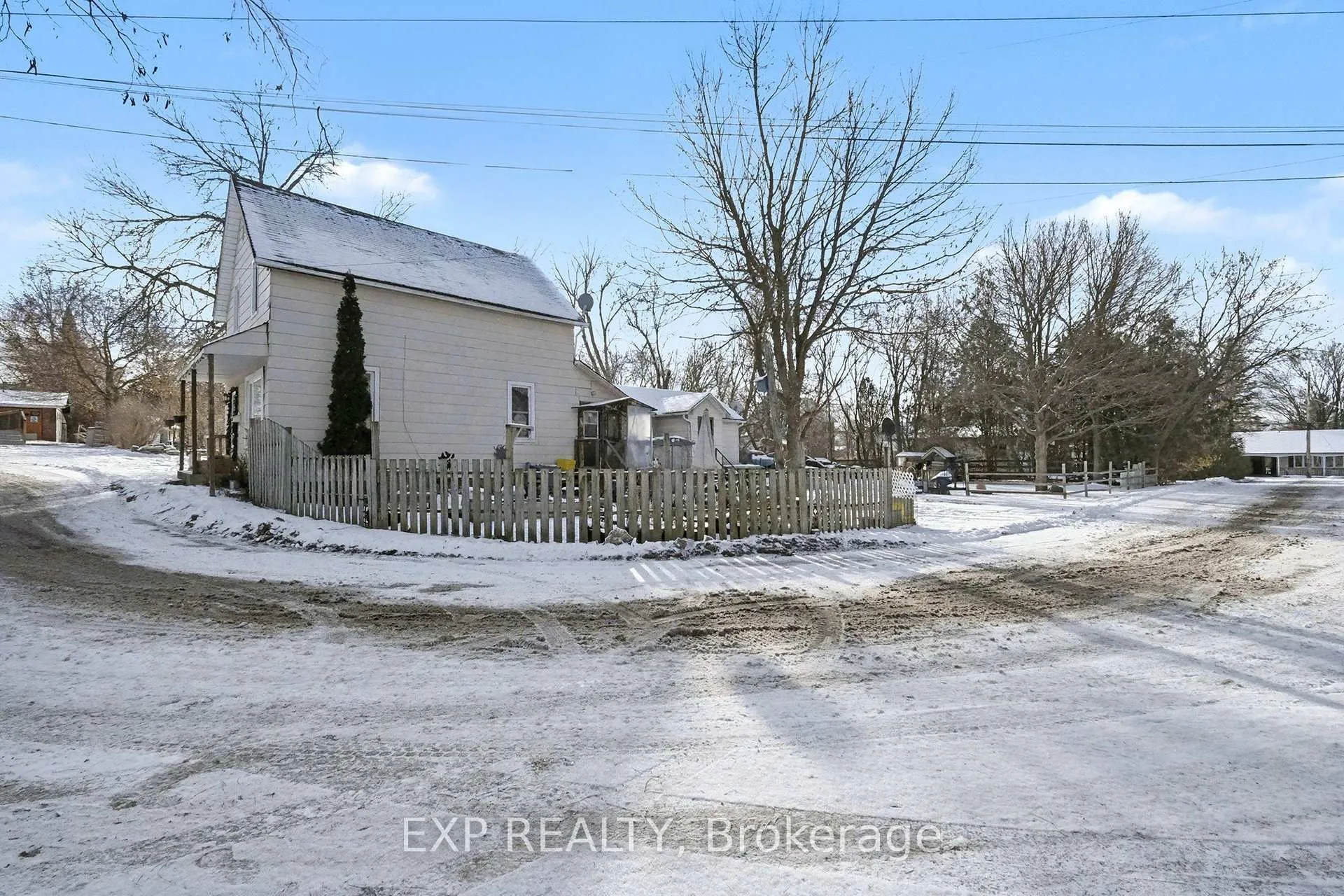 Photo 2 of 139 Charles Street, Carleton Place — HOMEH