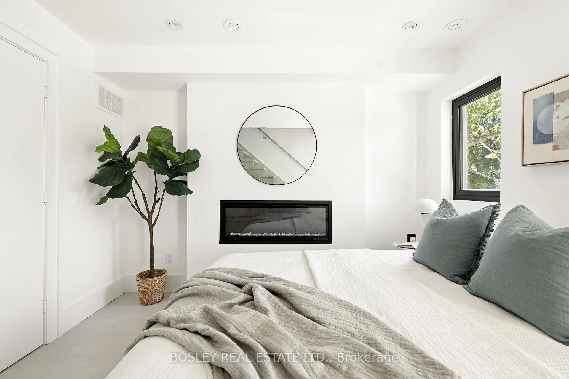 Photo 17 of 137 Munro Street, Toronto, South Riverdale — HOMEH