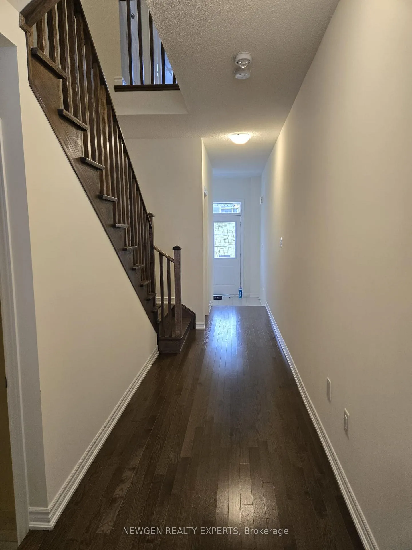 Photo 2 of 27 Donald Ficht Crescent, Brampton, Northwest Brampton — HOMEH