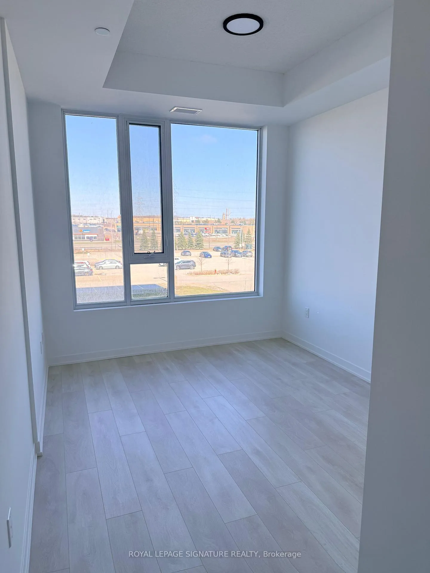 Photo 3 of Unit 331, 4853 Thomas Alton Boulevard, Burlington, Alton — HOMEH