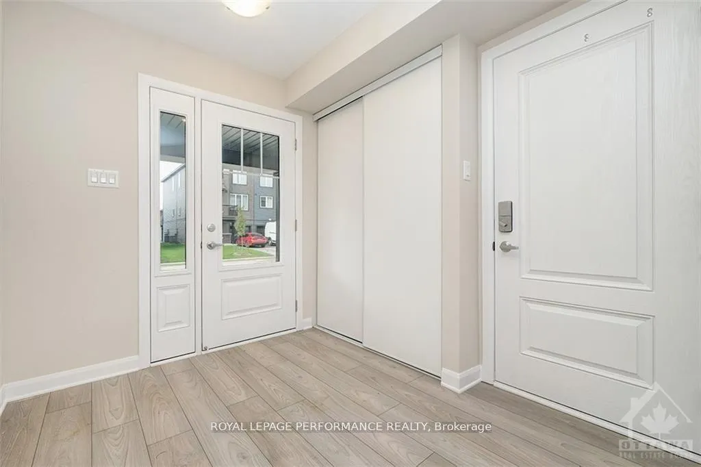 Photo 2 of 110 Paloma Circle, Ottawa, Barrhaven - Heritage Park — HOMEH