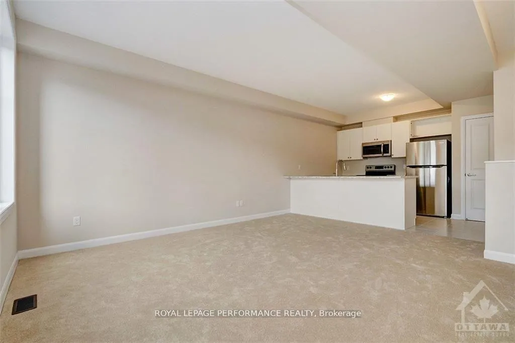Photo 5 of 110 Paloma Circle, Ottawa, Barrhaven - Heritage Park — HOMEH