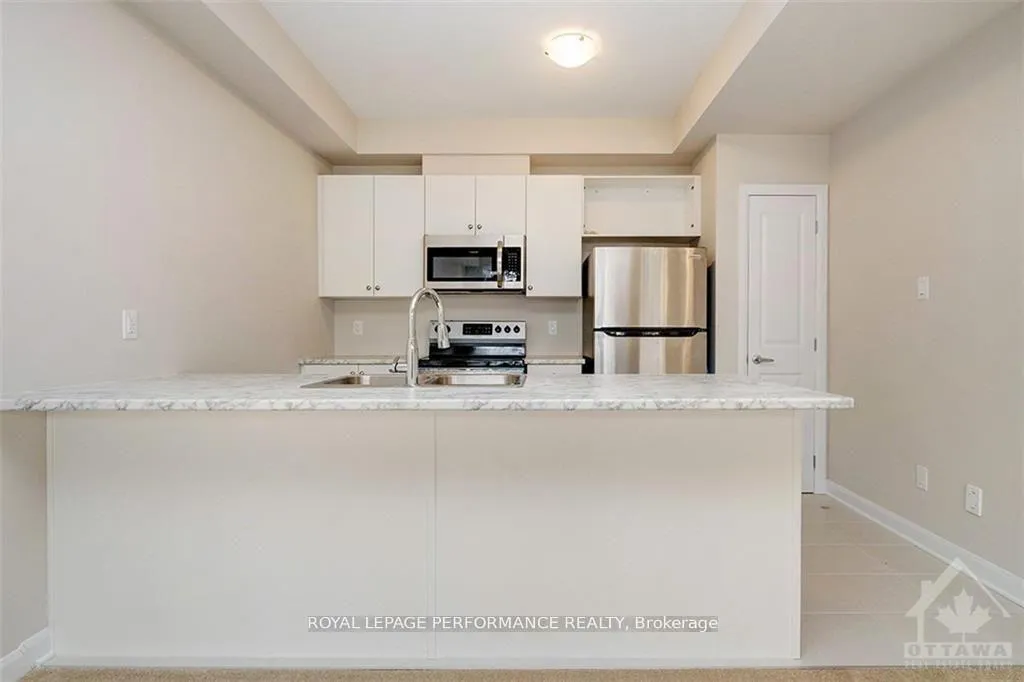 Photo 8 of 110 Paloma Circle, Ottawa, Barrhaven - Heritage Park — HOMEH