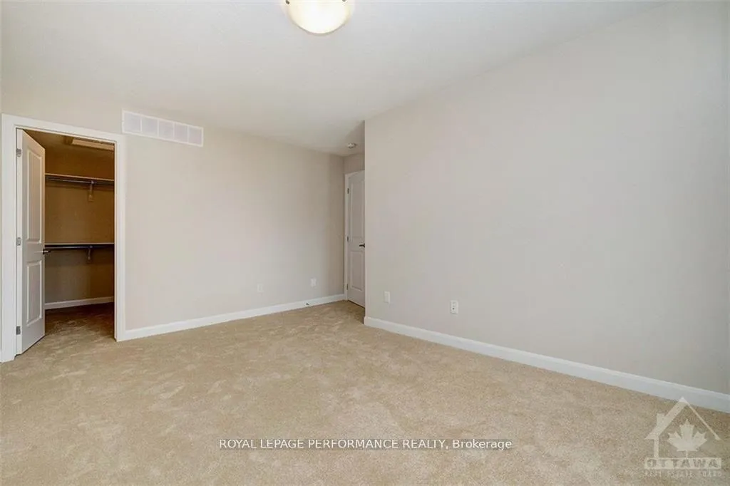 Photo 13 of 110 Paloma Circle, Ottawa, Barrhaven - Heritage Park — HOMEH