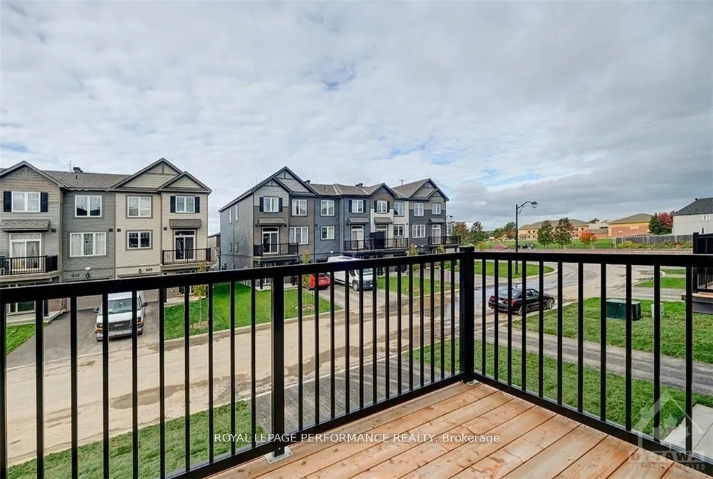 Photo 18 of 110 Paloma Circle, Ottawa, Barrhaven - Heritage Park — HOMEH