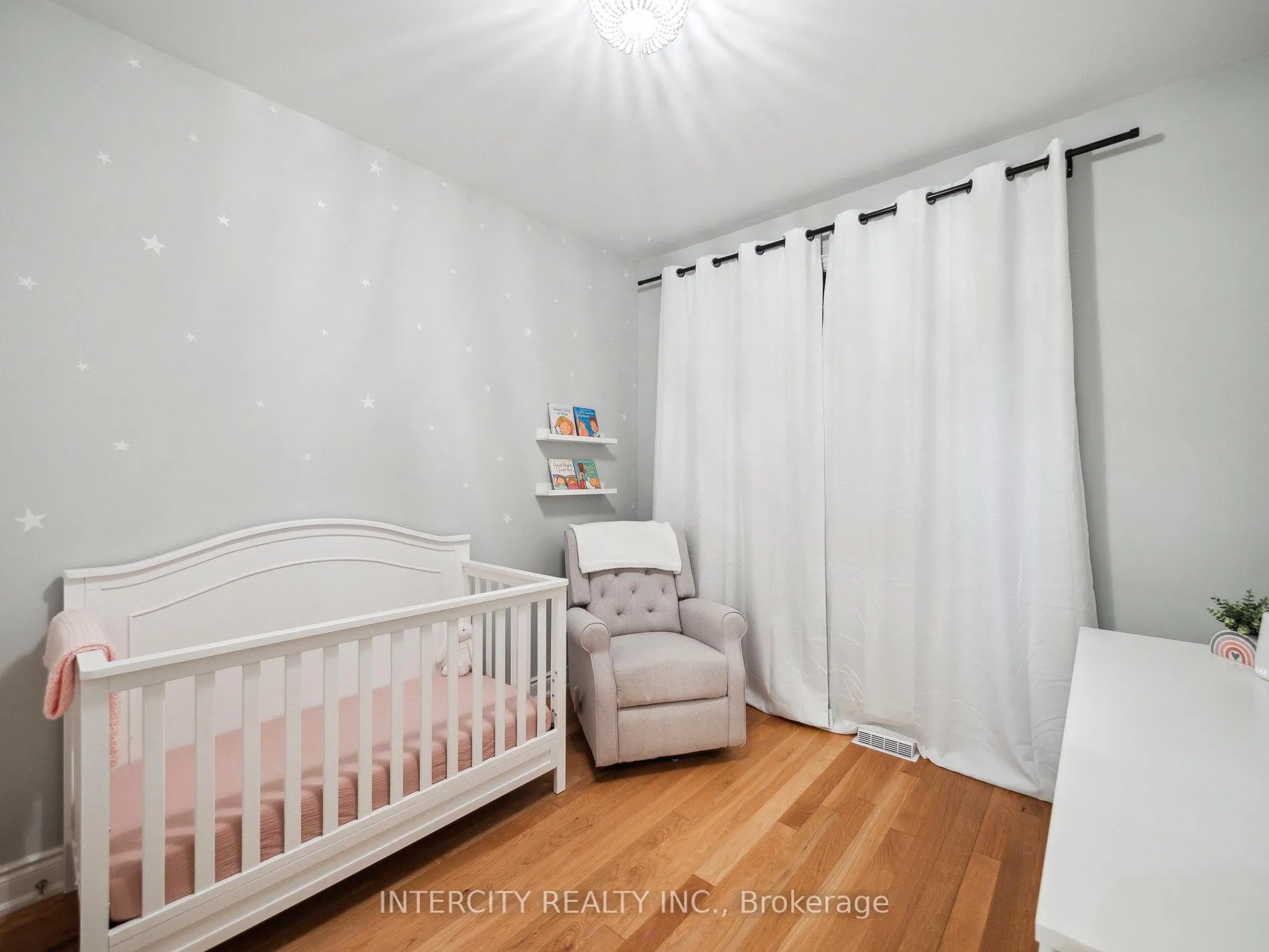 Photo 24 of 9520 Weston Road, Vaughan, Vellore Village — HOMEH