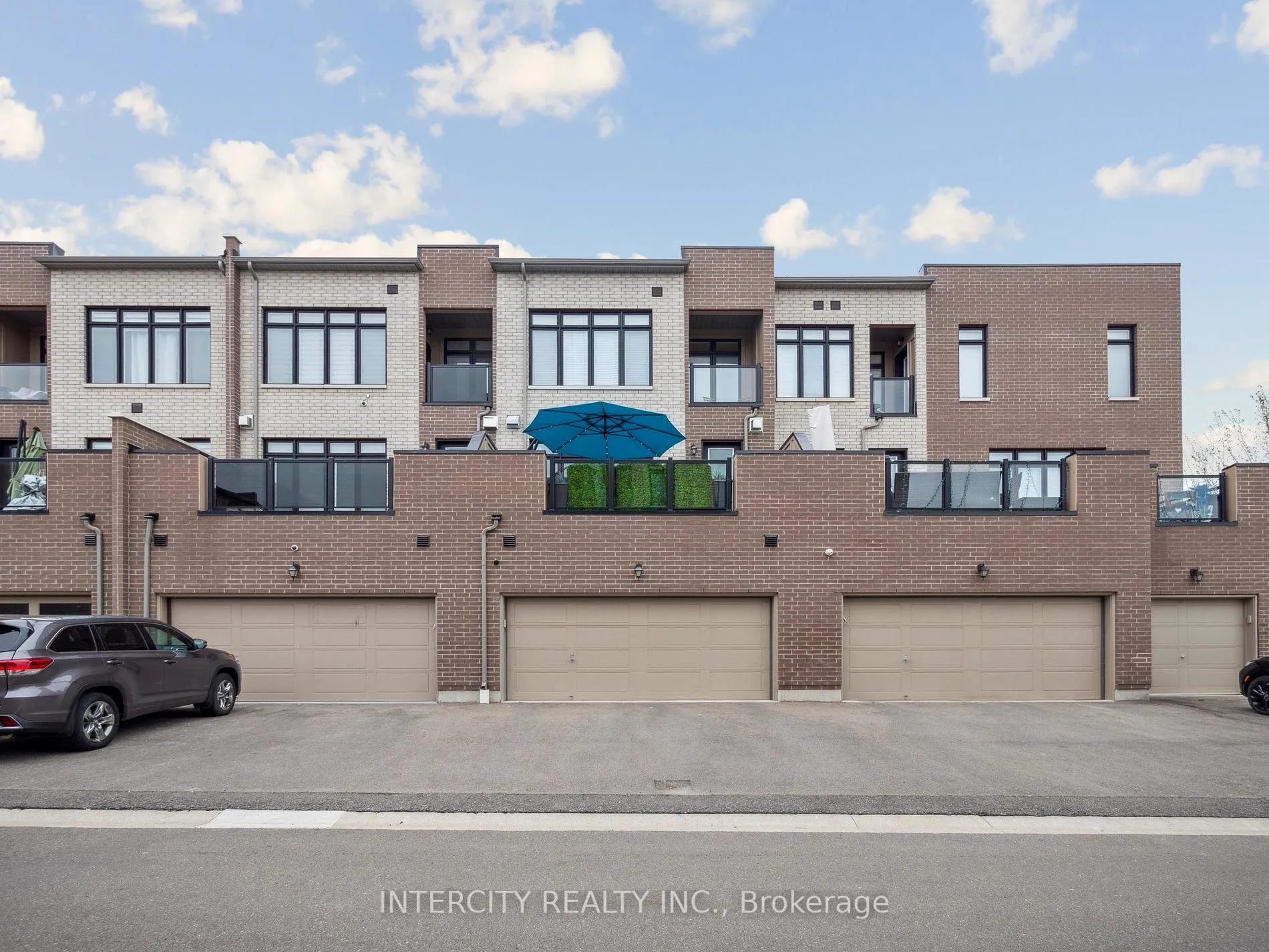 Photo 32 of 9520 Weston Road, Vaughan, Vellore Village — HOMEH
