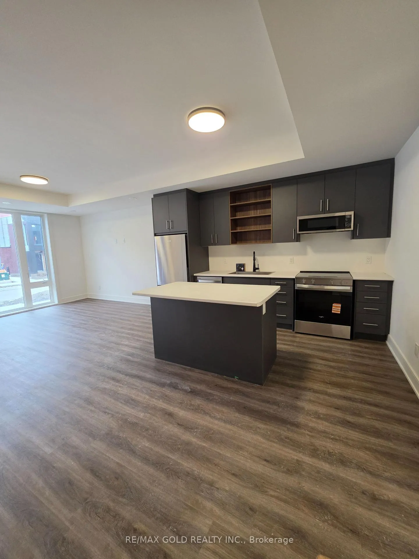 Photo 10 of 126 Everett Common, St. Catharines, Oakdale — HOMEH