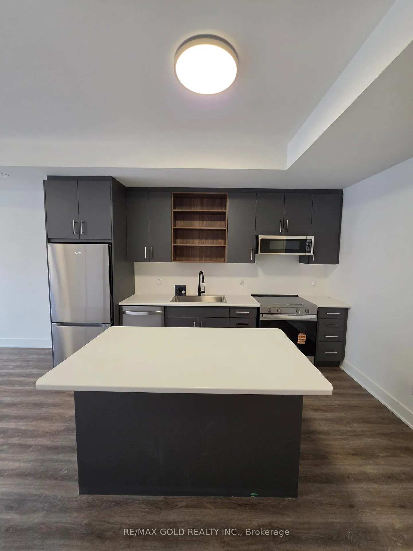 Photo 11 of 126 Everett Common, St. Catharines, Oakdale — HOMEH